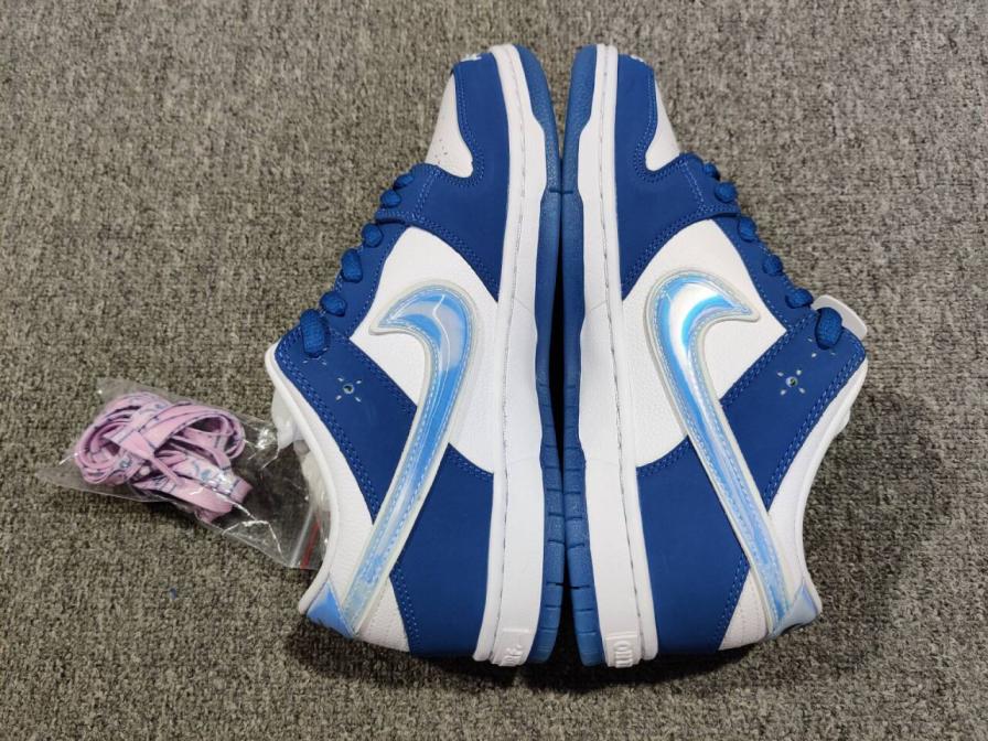 Nike SB Dunk Low Bandana Pattern Sneakers