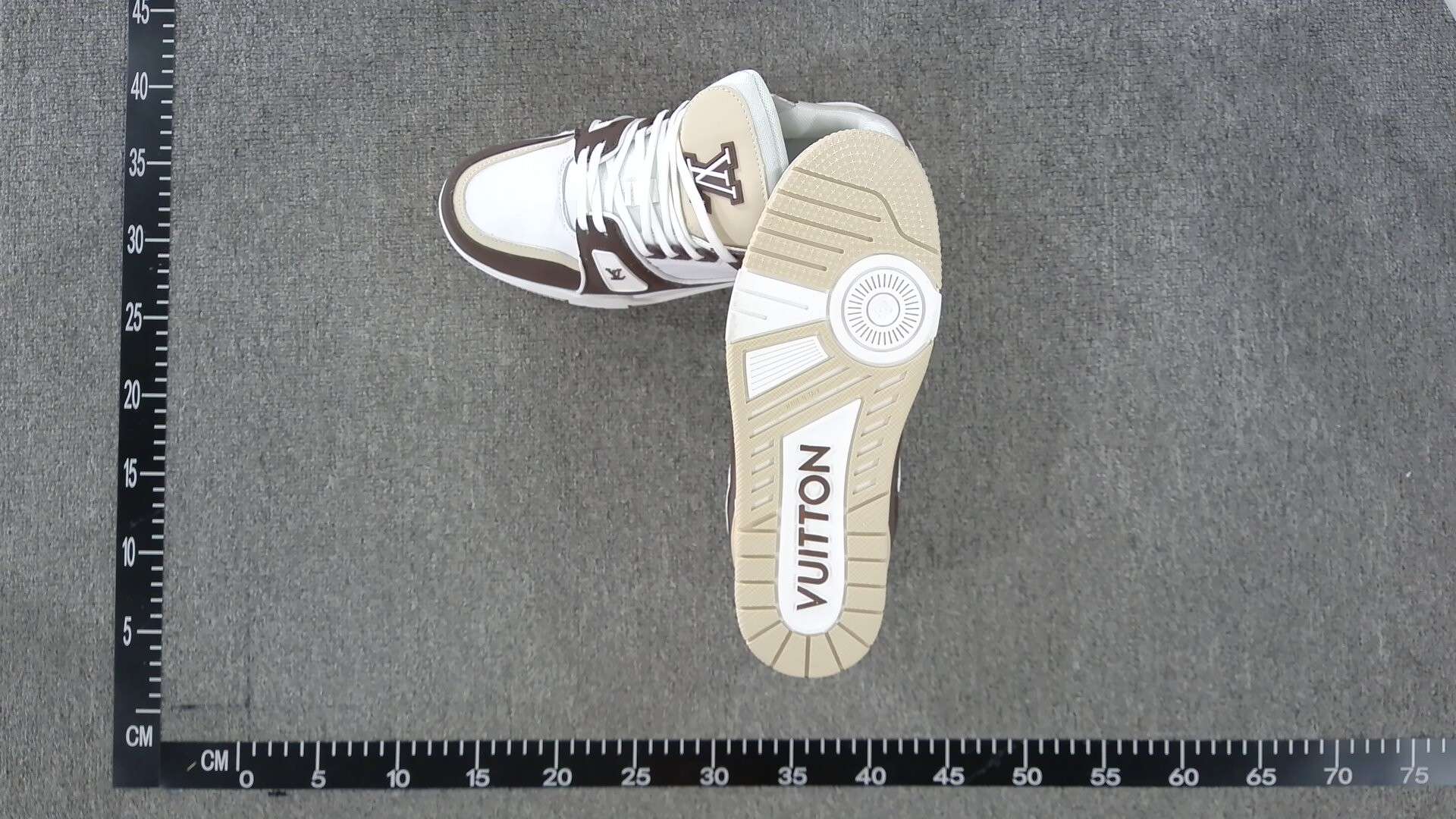 GP Chunky Sneakers - Trendy Fashion Shoes for Men and Women
