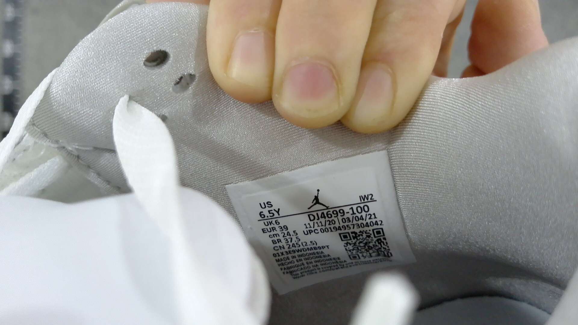 Store Closing Notice - Redirect to New Store for Purchases