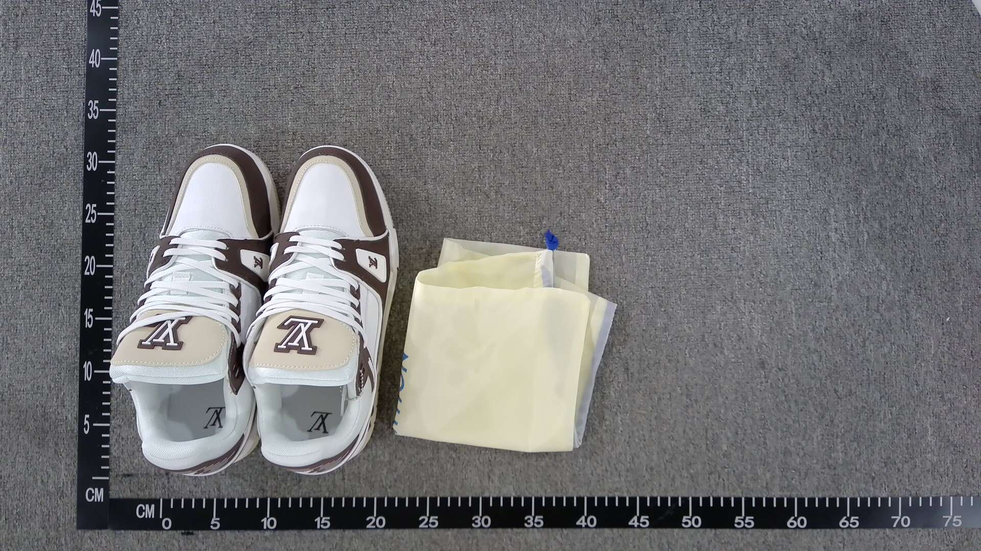 GP Chunky Sneakers - Trendy Fashion Shoes for Men and Women