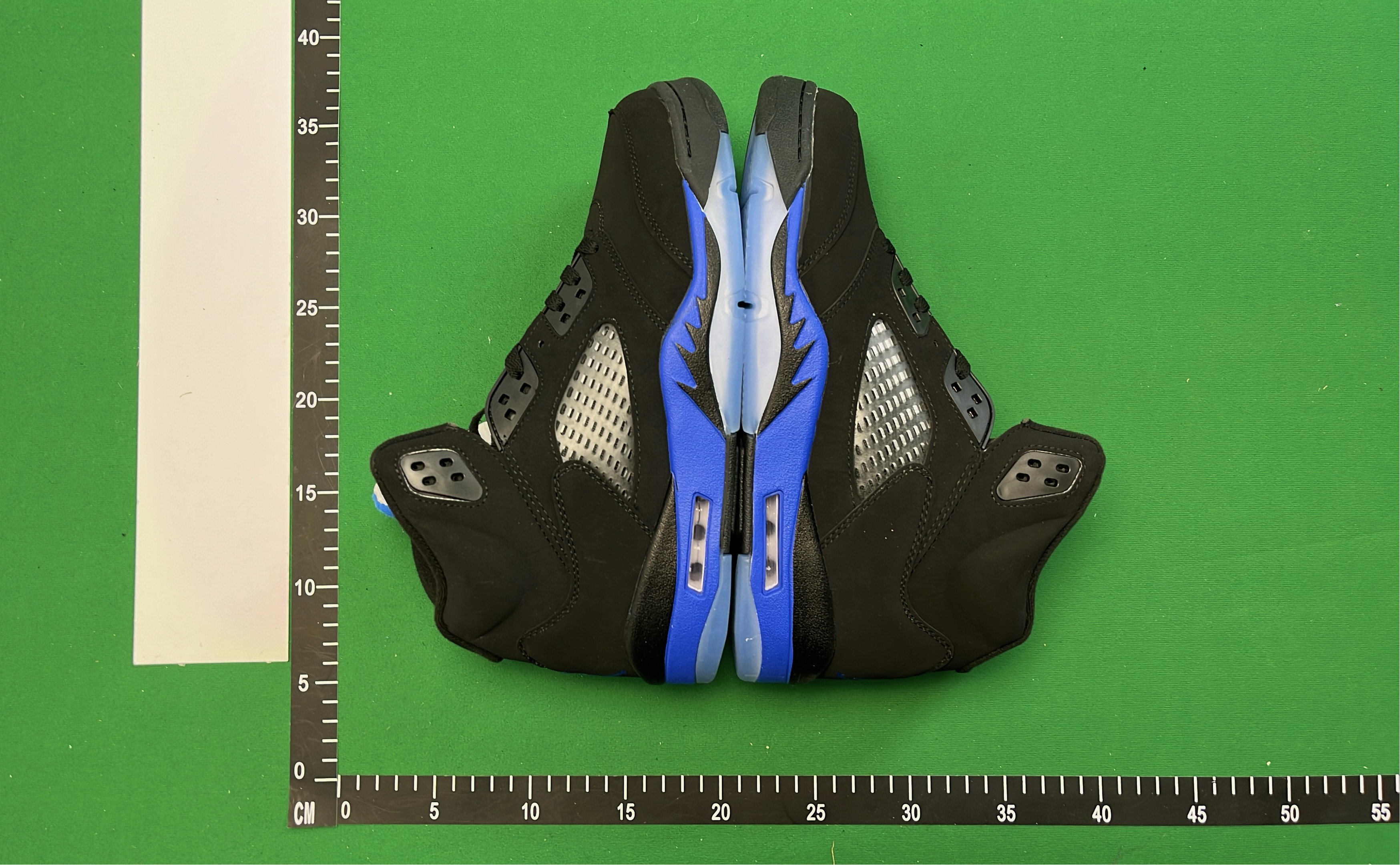 Air Jordan 5 Retro Sneakers - Men's Basketball Shoes