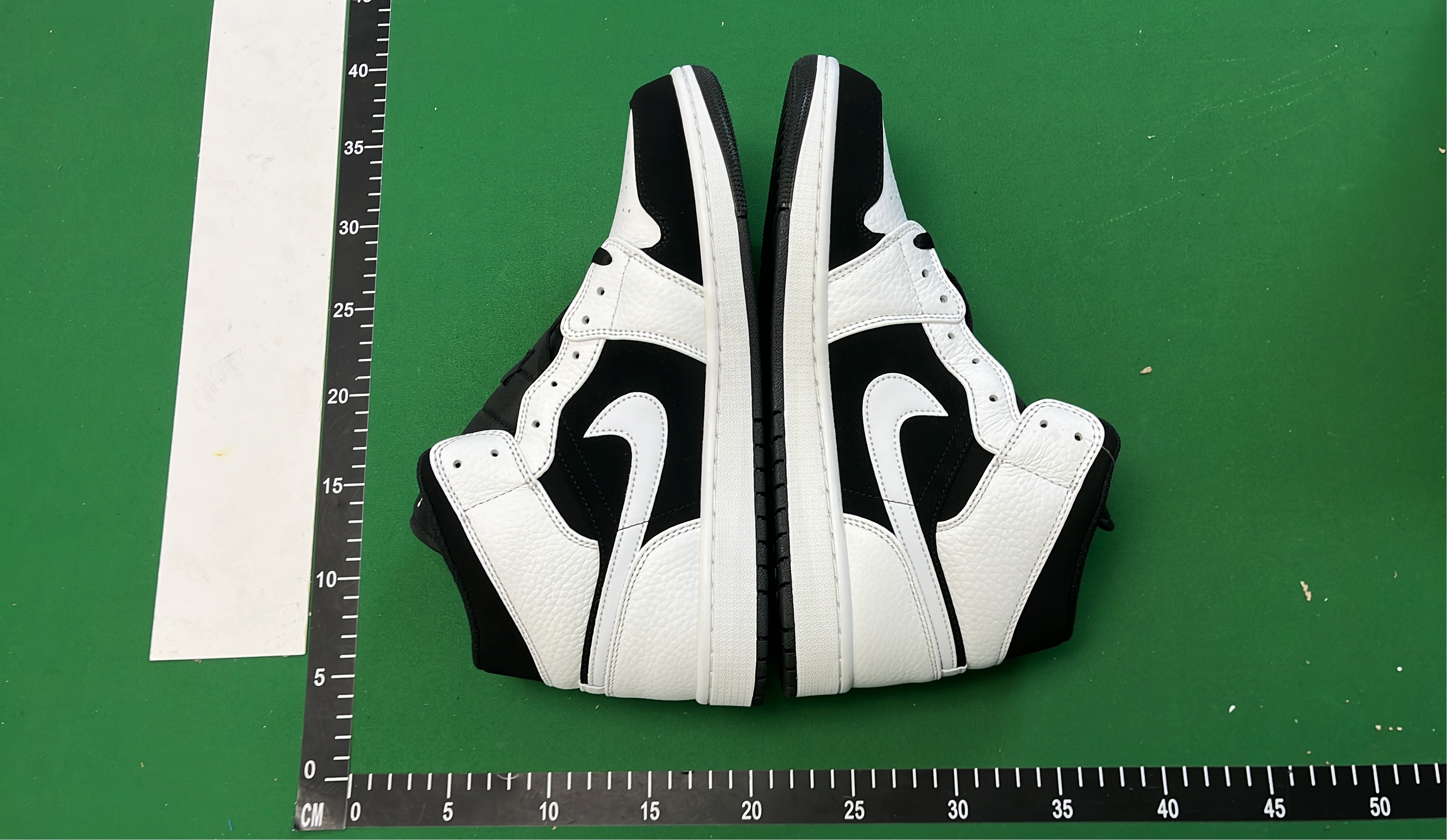 Air Jordan 1 High OG Sneakers Collection