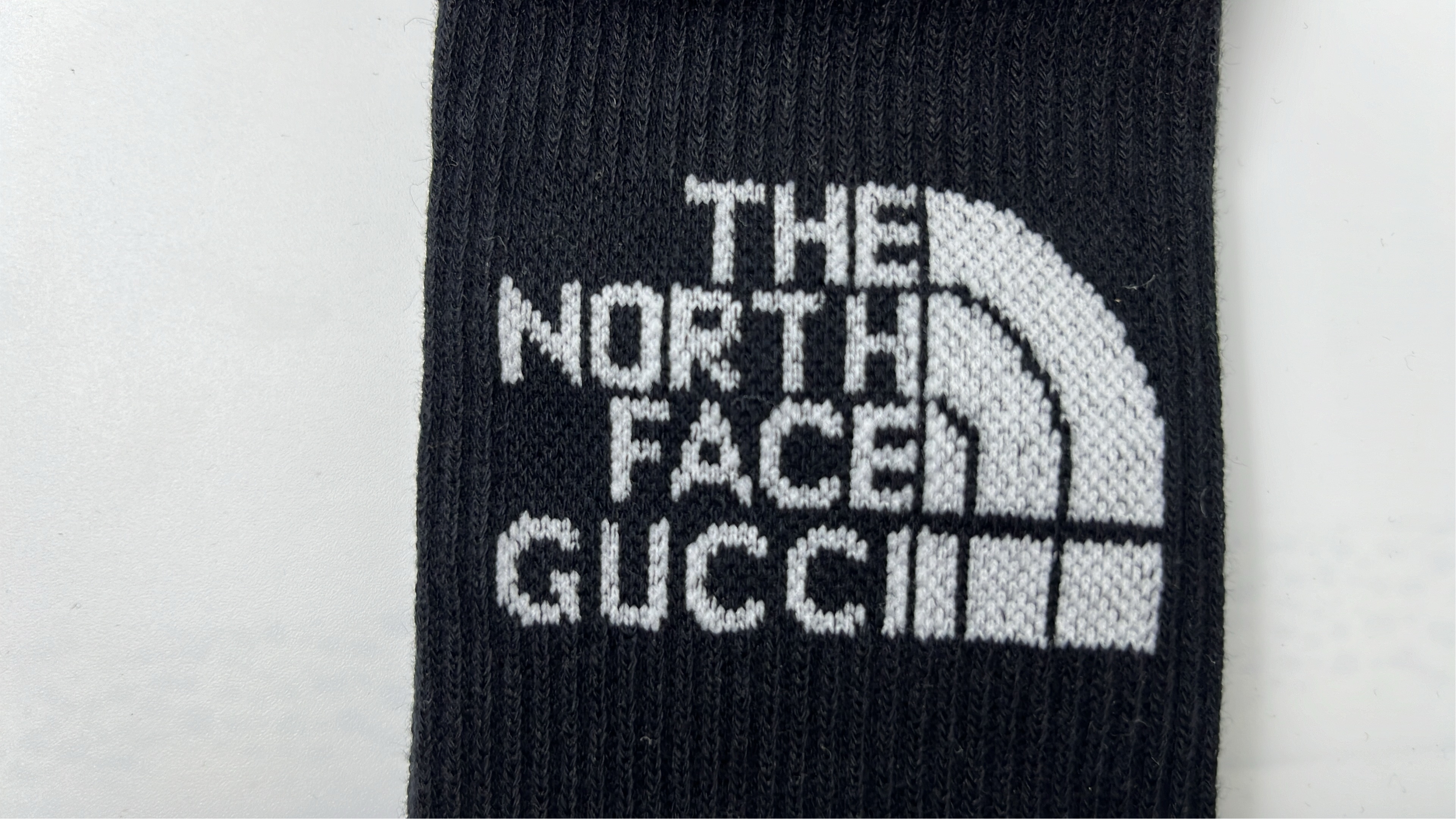 Gucci GG Logo Knee High Socks for Women and Men