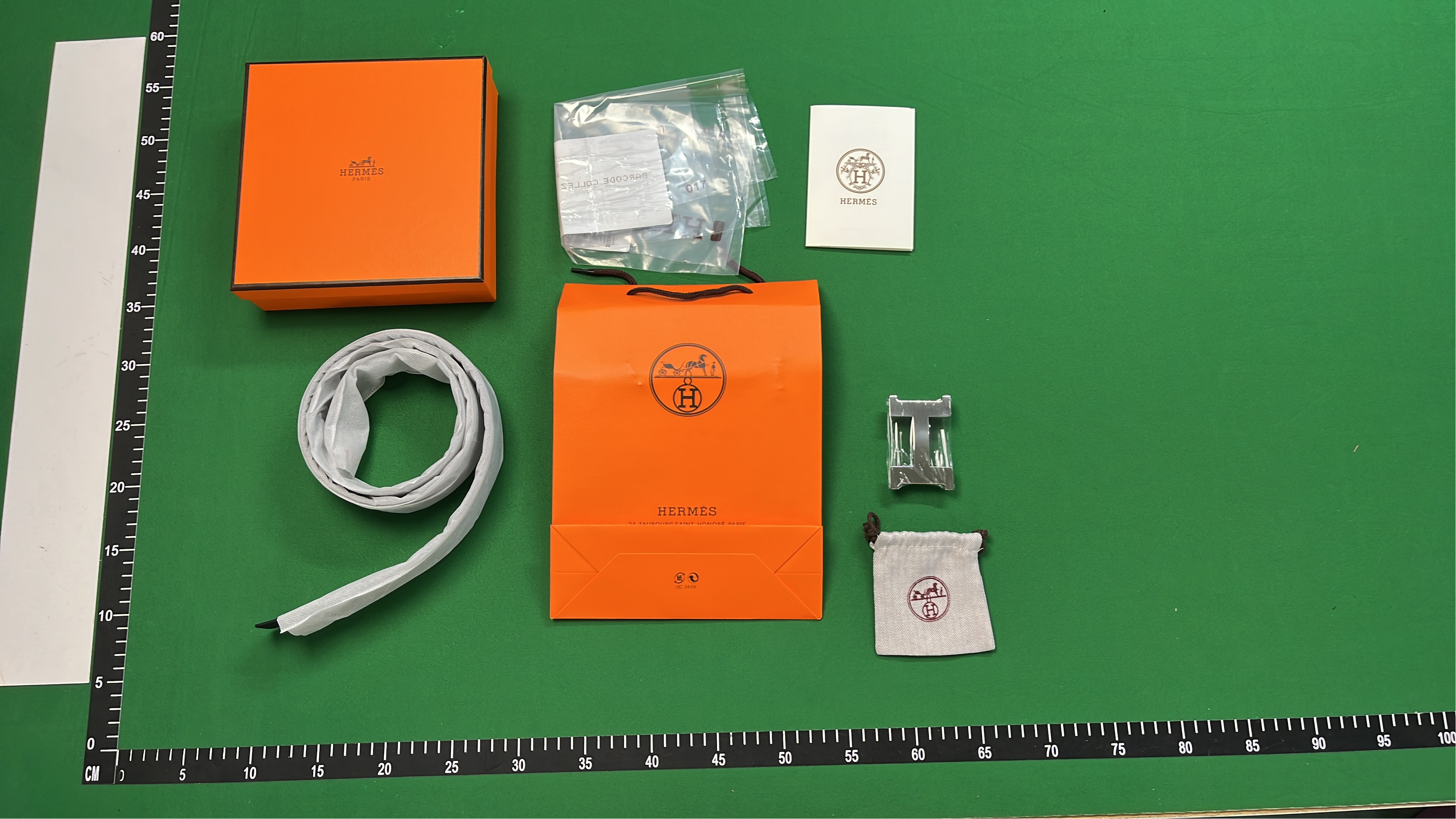 Herm&egrave;s Constance Belt Buckle with Reversible Leather Strap 38mm