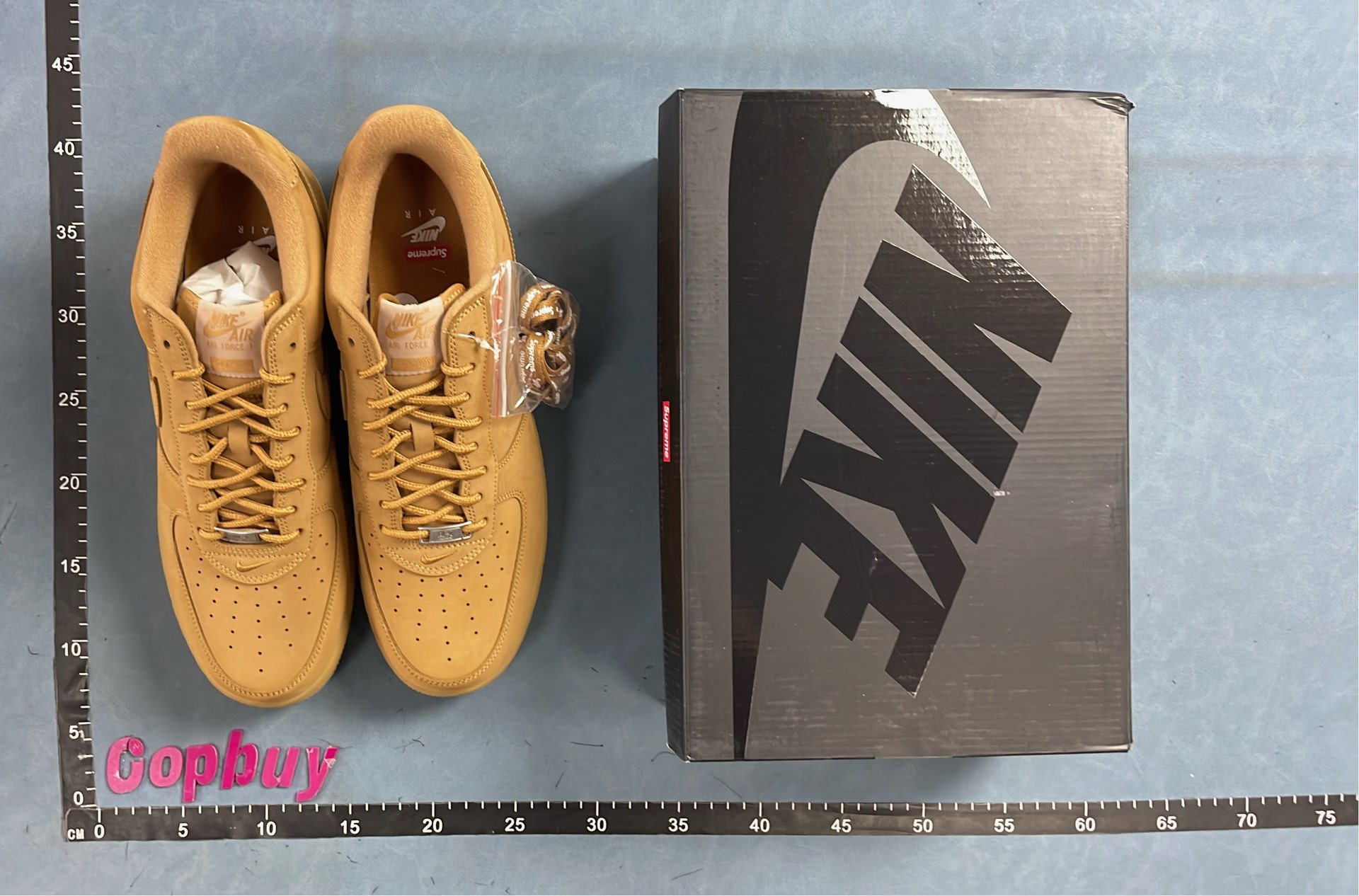 Nike Air Force 1 Low Supreme Collaboration Sneakers