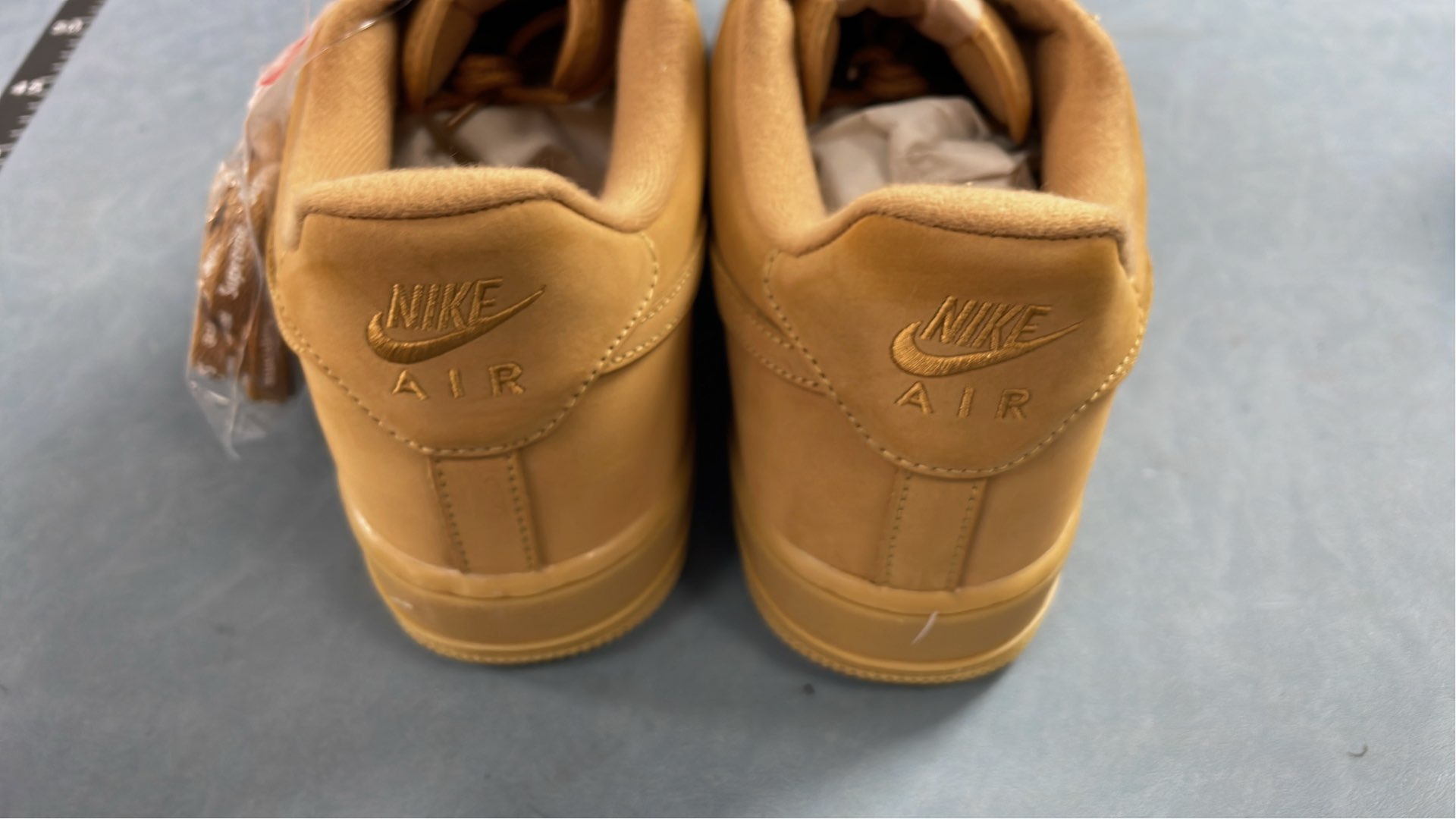Nike Air Force 1 Low Supreme Collaboration Sneakers