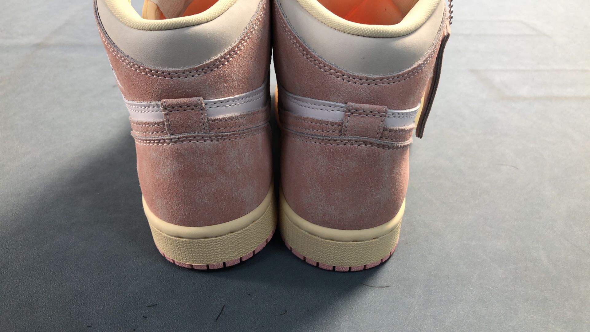 Air Jordan 1 High OG Pink Velvet Women's Sneakers