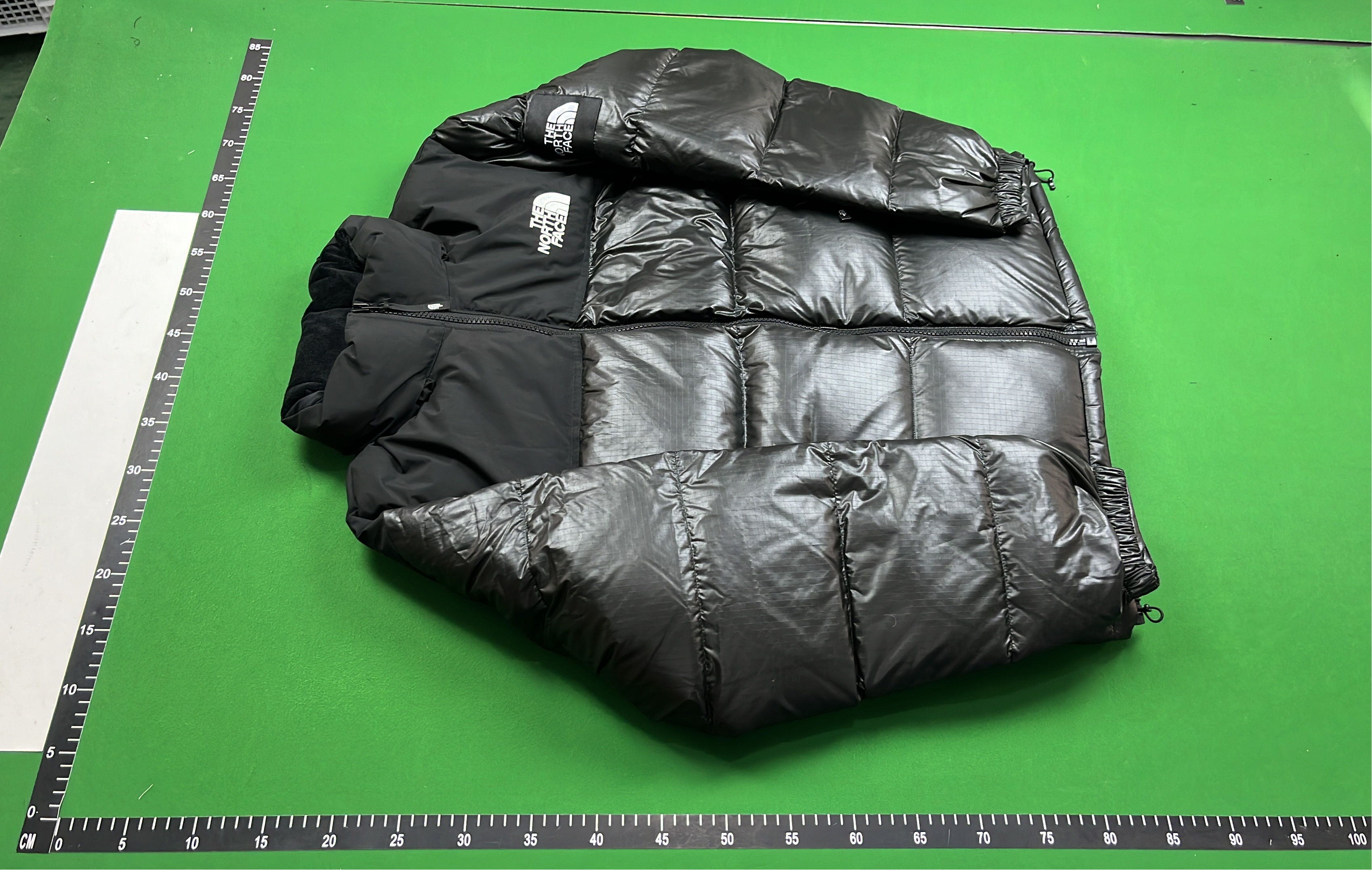 The North Face Black Puffer Jacket for Women - Warm Winter Coat