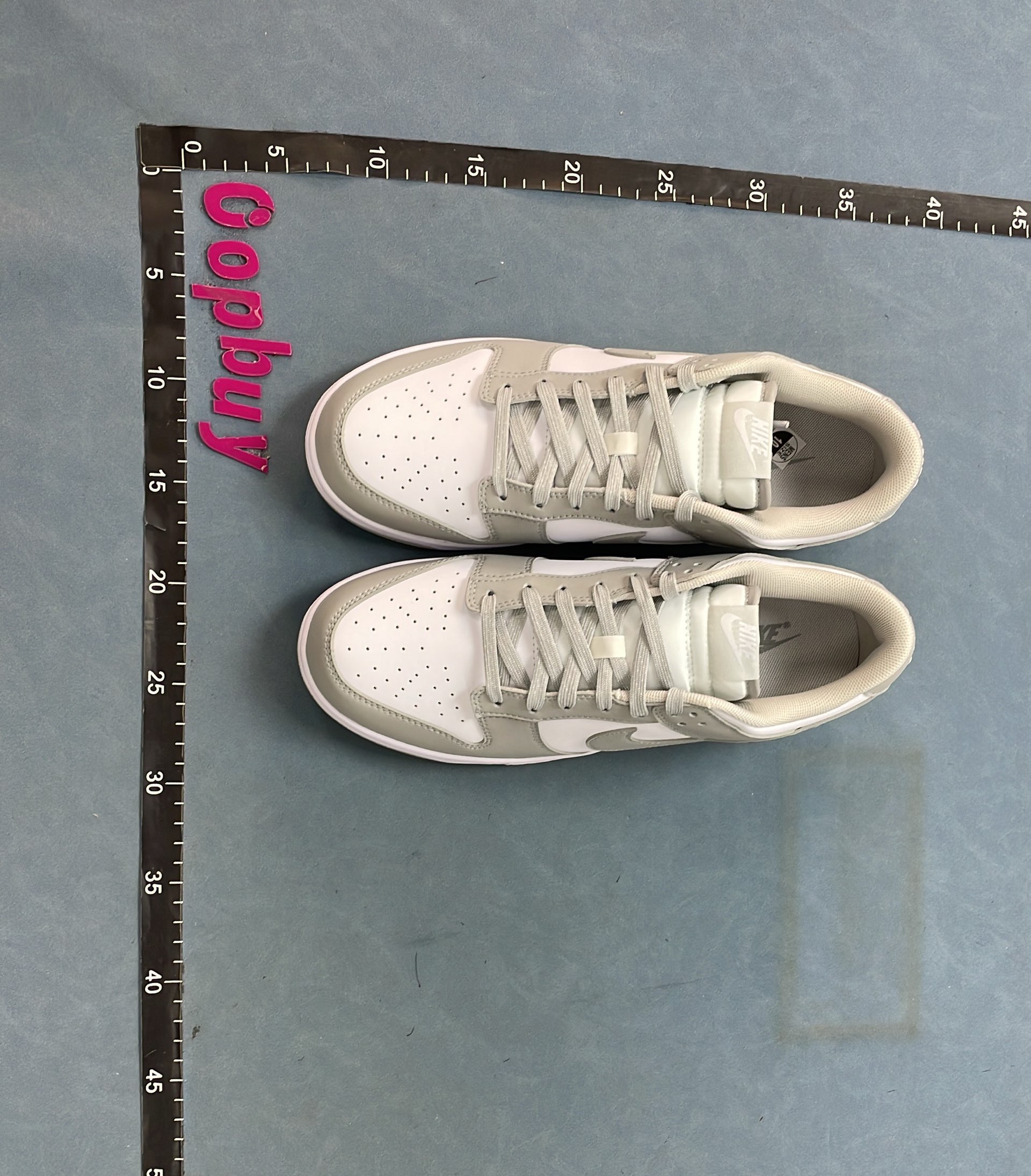 Nike Dunk Low Sneakers - Classic Colorways & Limited Editions