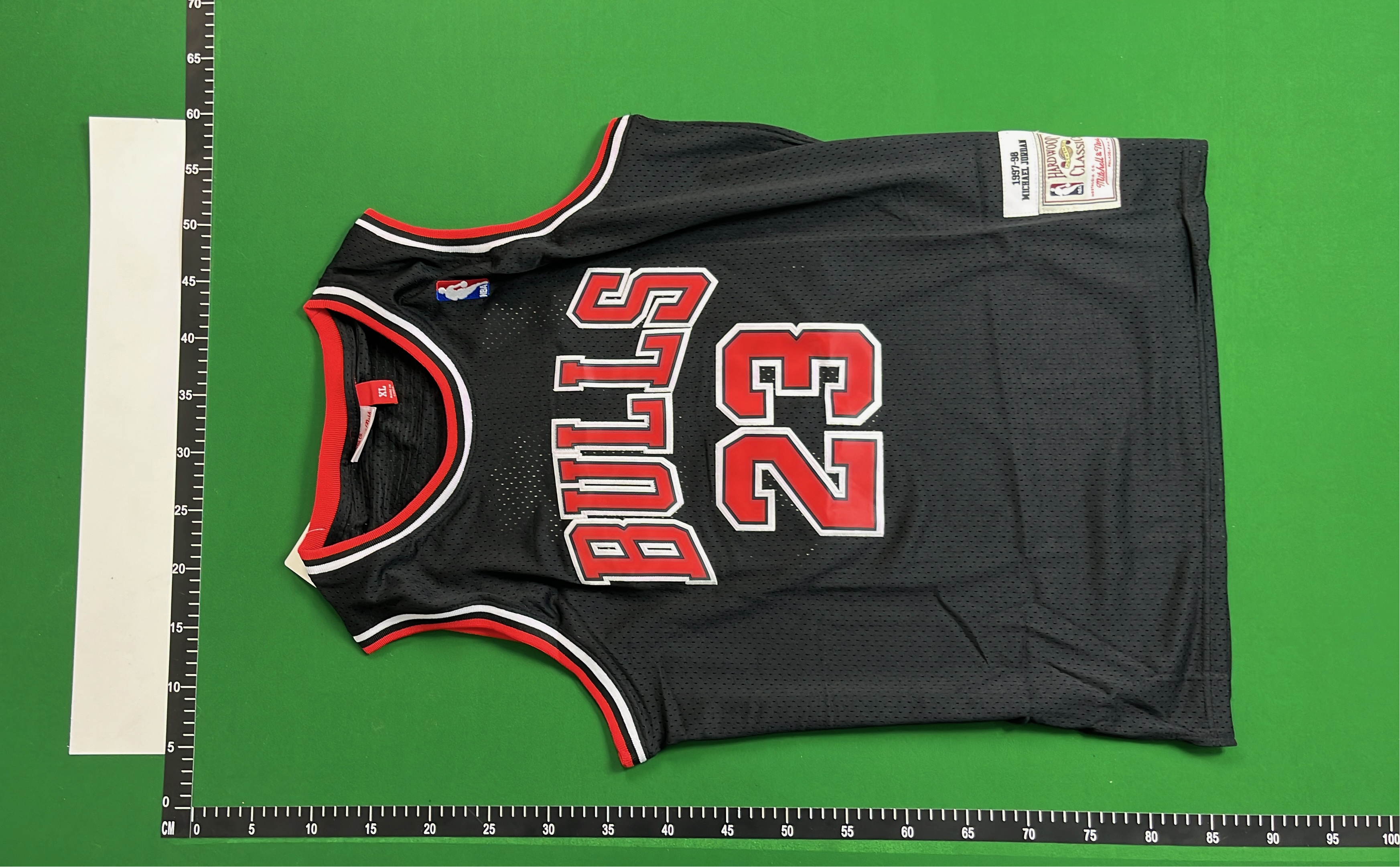Michael Jordan Bulls #23 Black Jersey 1997-98 Hardwood Classics