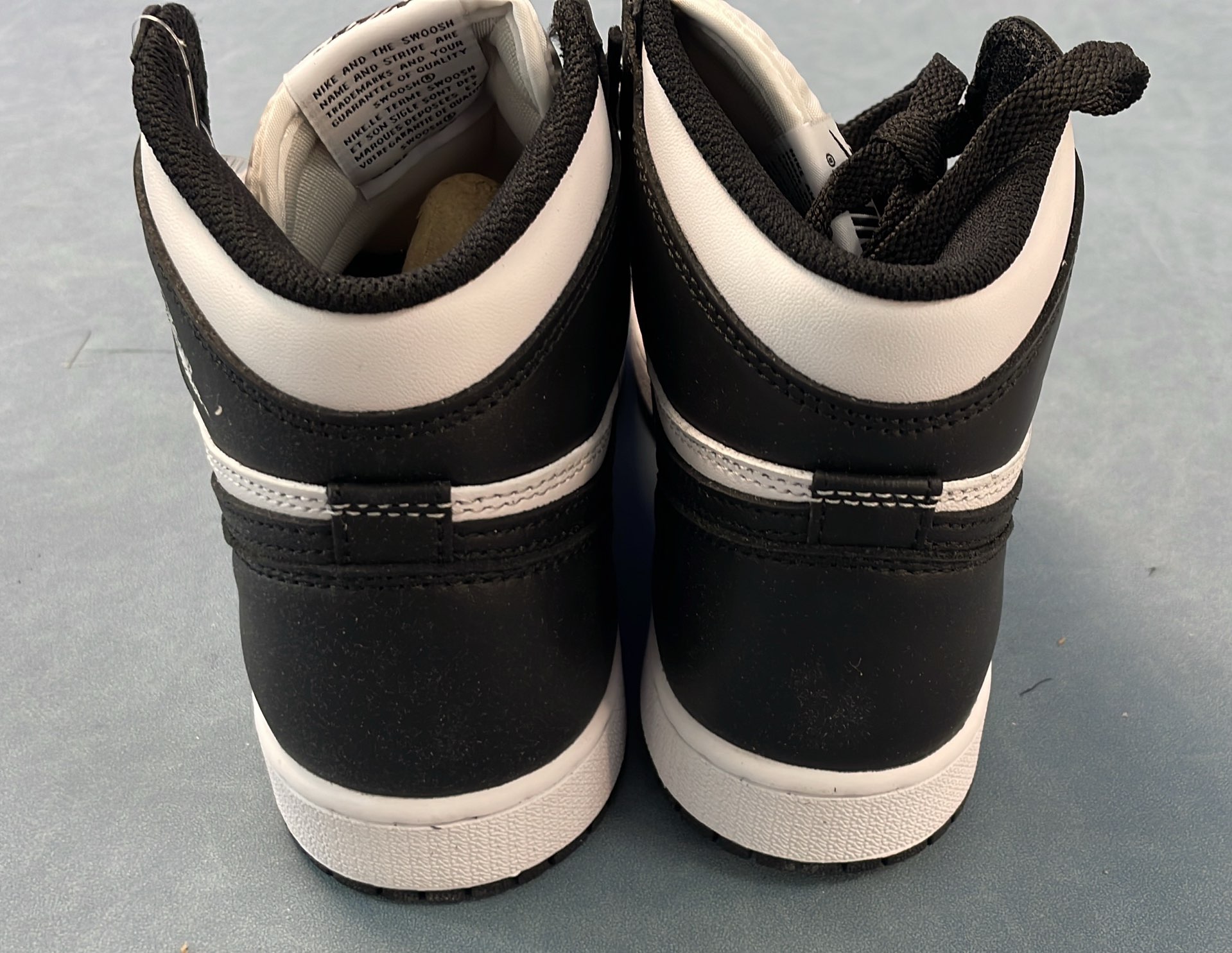 Air Jordan 1 High OG Sneakers - Men's Basketball Shoes