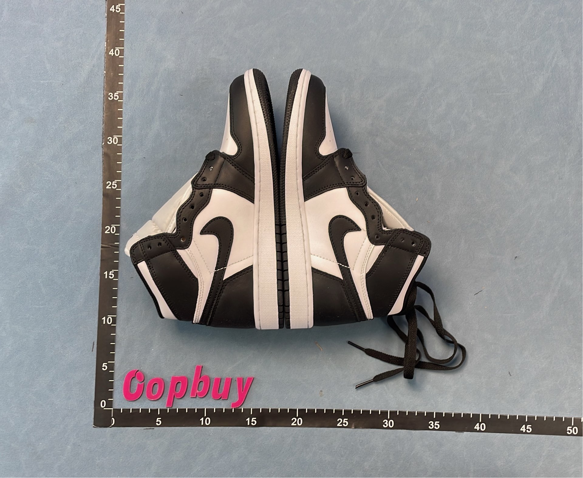 Air Jordan 1 High OG Sneakers - Men's Basketball Shoes