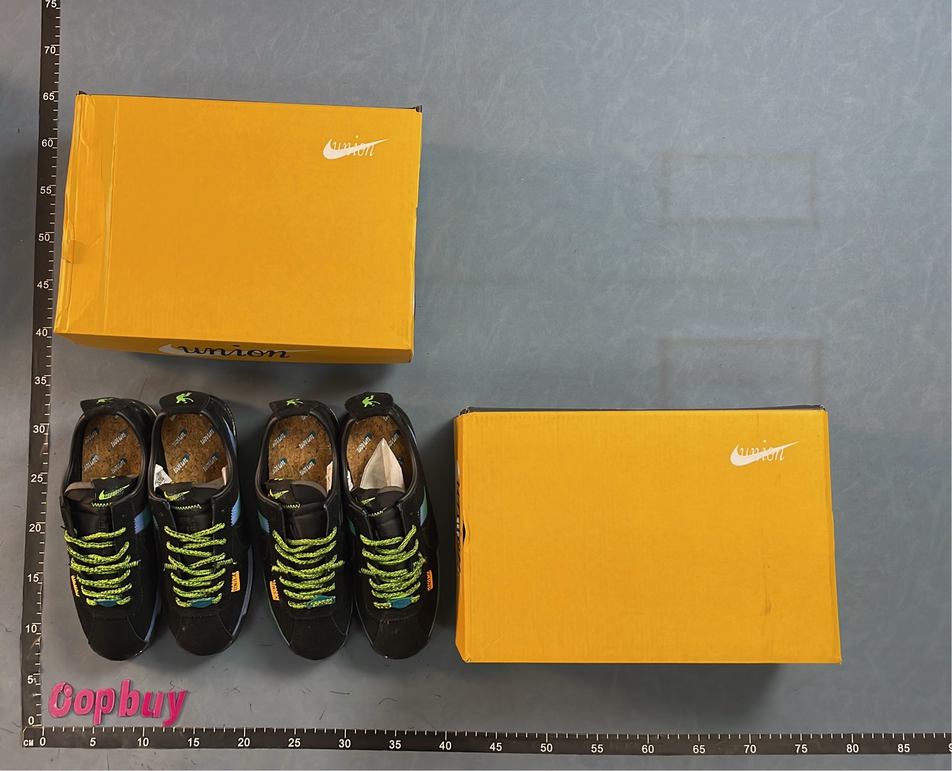 Nike Cortez Classic Retro Running Shoes