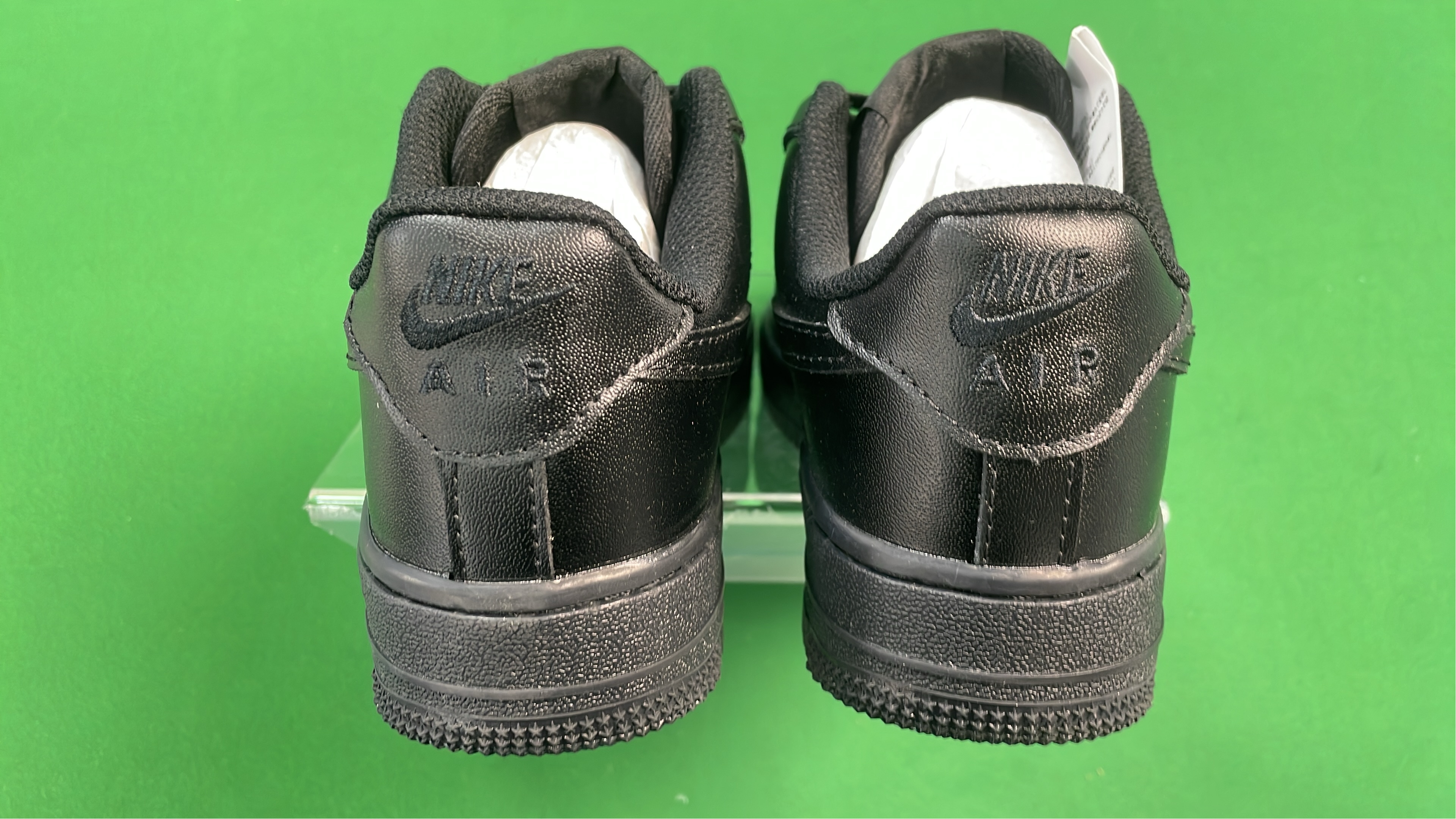 White Nike Air Force 1 Low Sneakers for Men and Women
