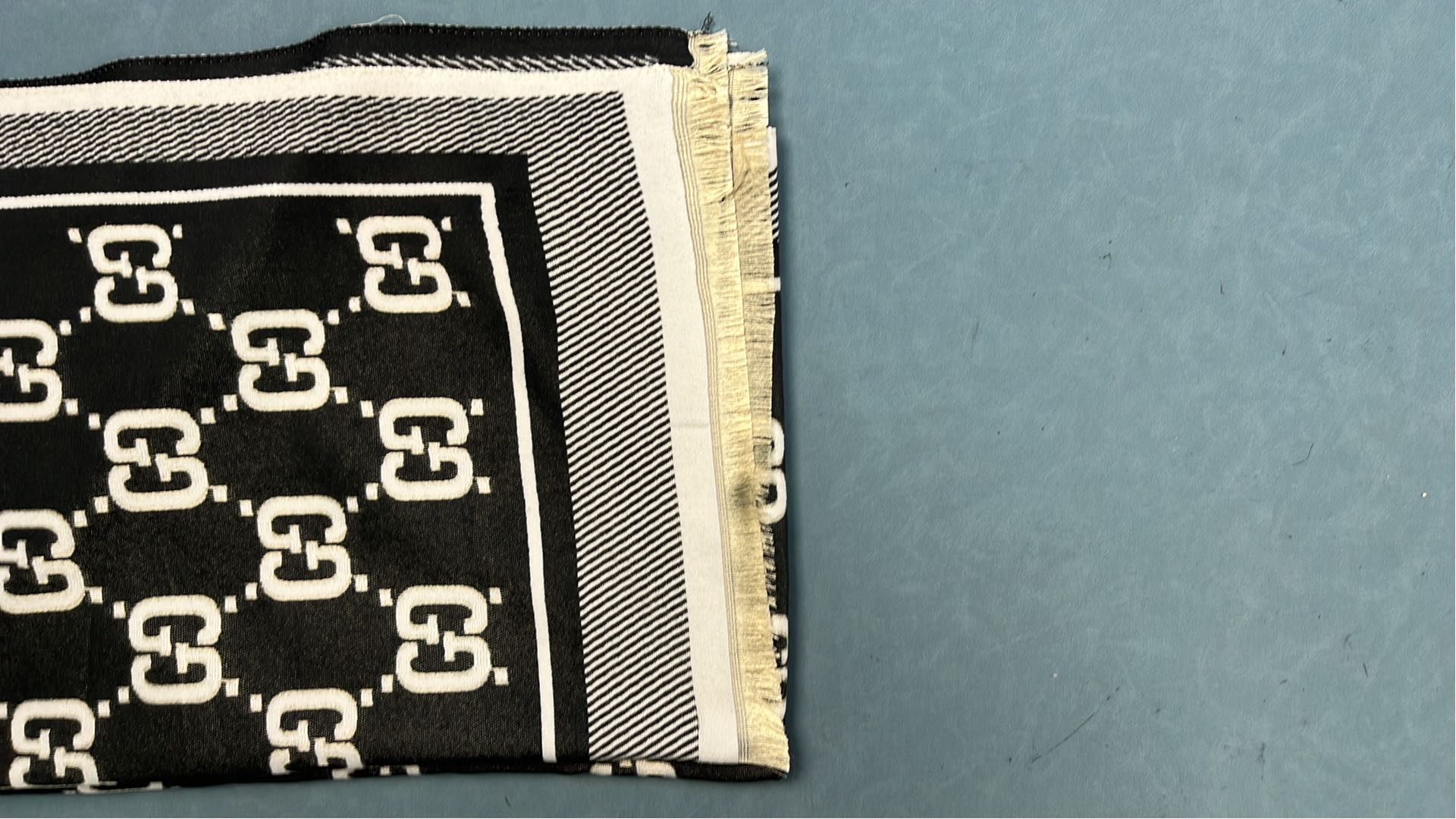 Gucci GG Monogram Scarf Black White