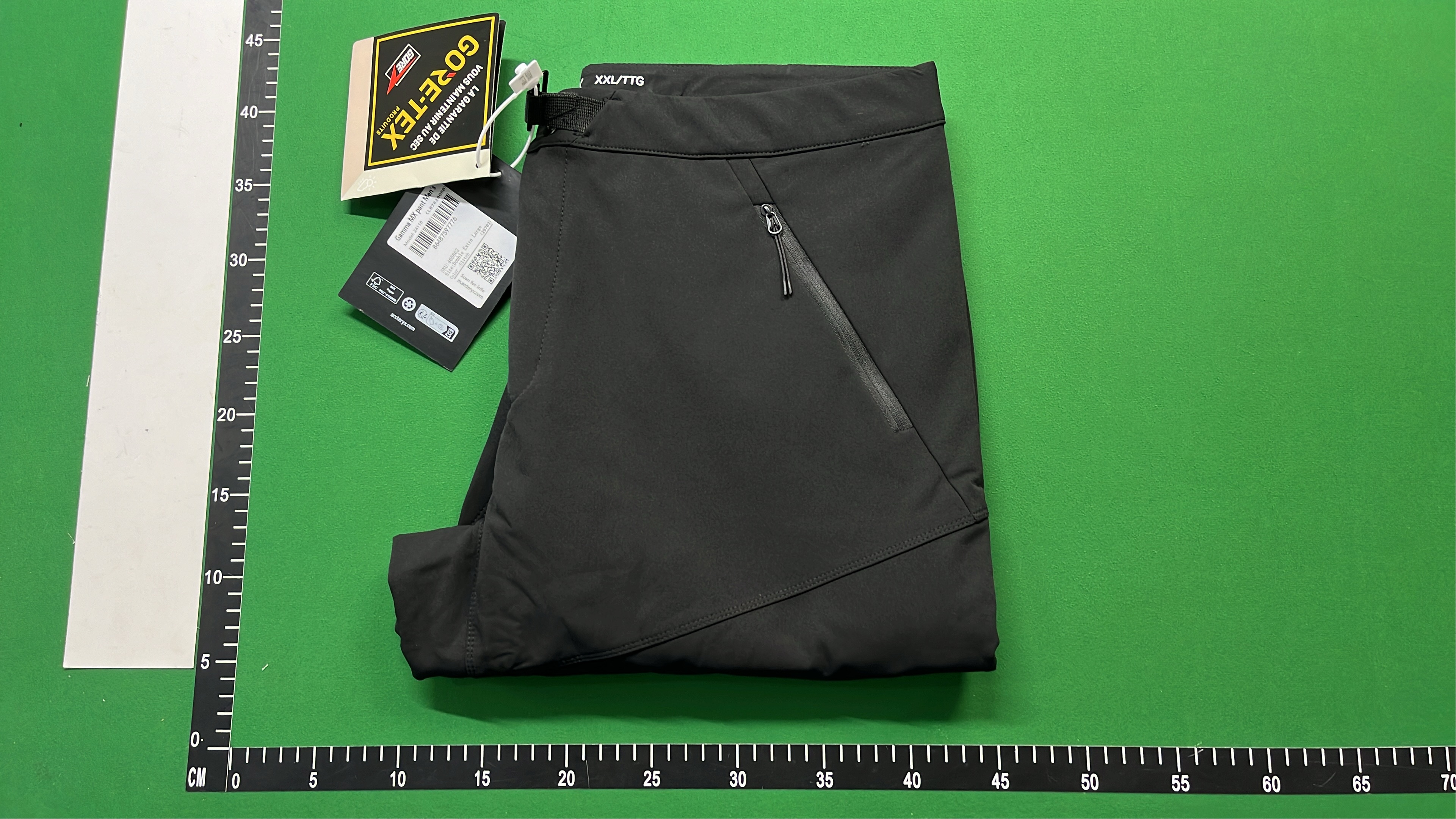 Arc'teryx Gore-Tex Black Outdoor Pants for Men