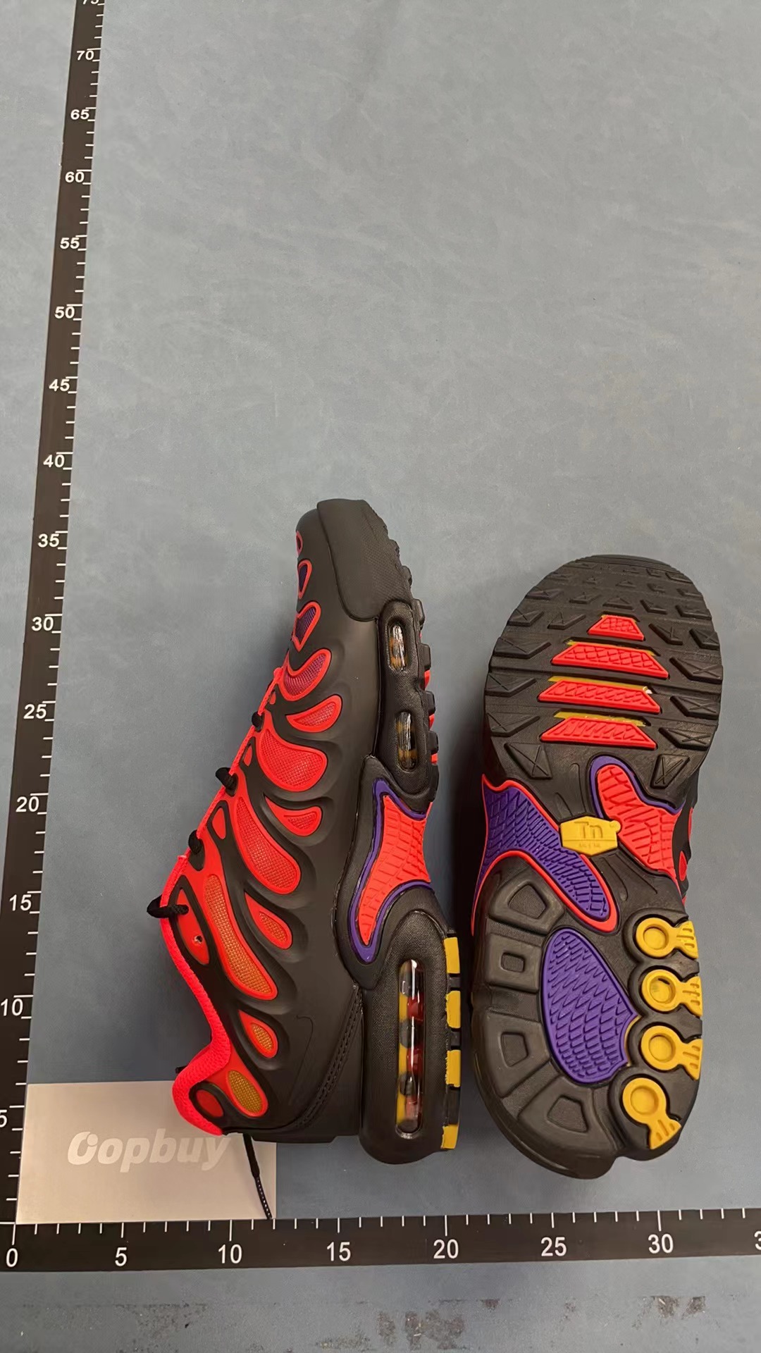 Nike Air Max Plus TN Sneakers for Men and Women