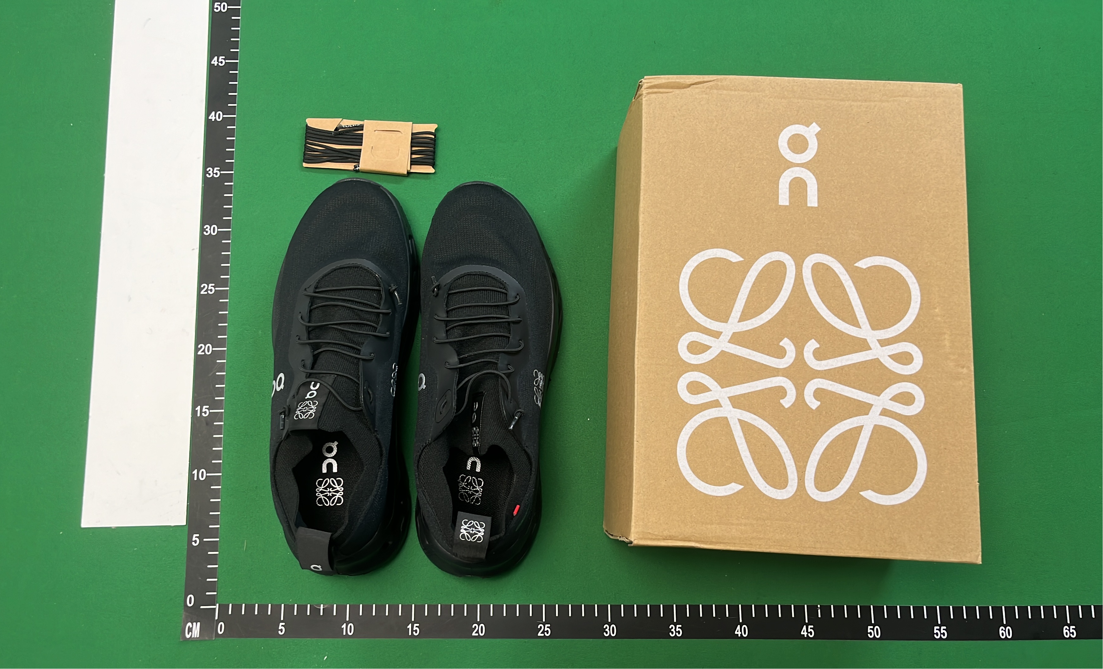 On Cloudflow Running Shoes - Lightweight & Cushioned Design