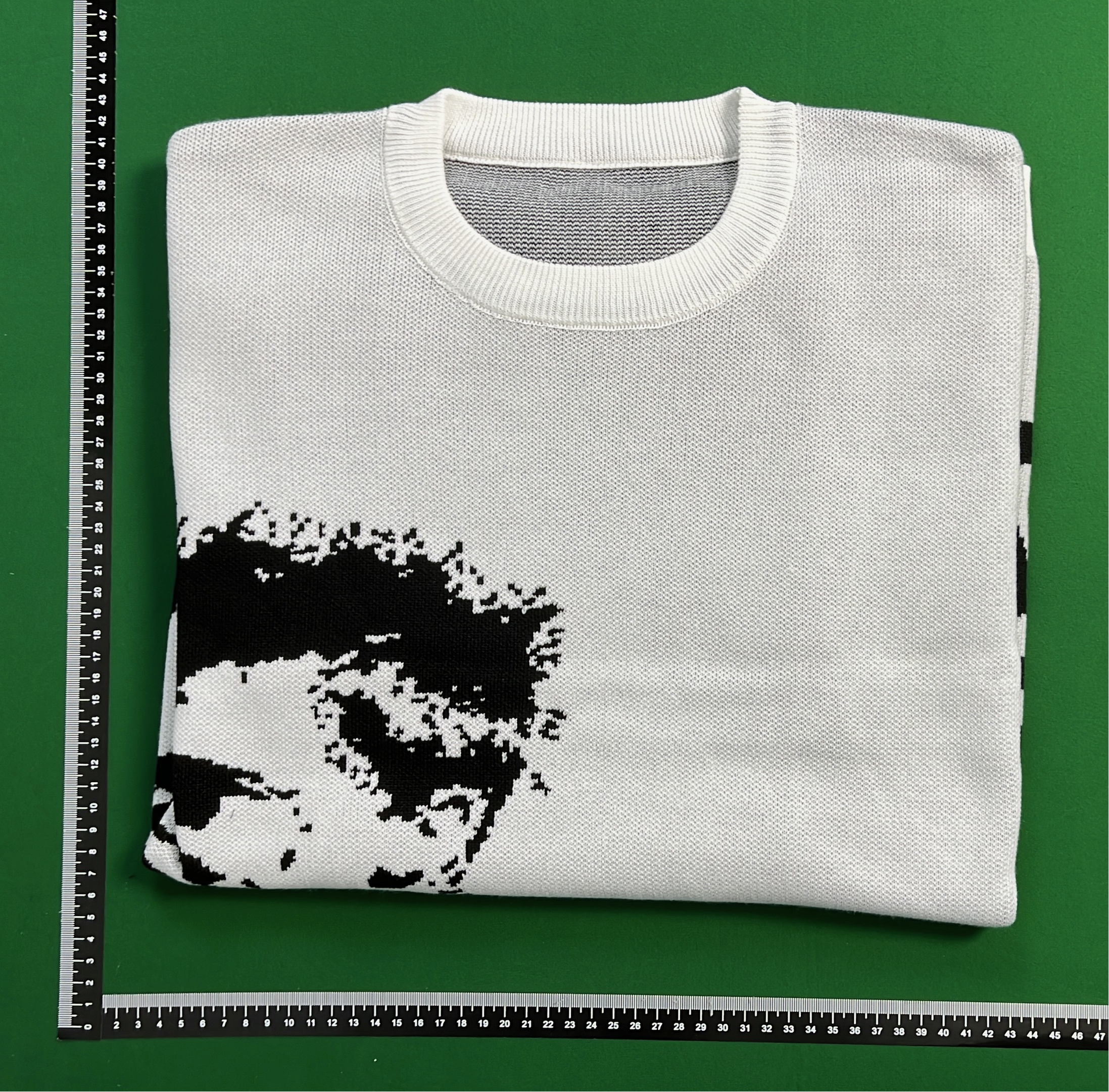 YOUWU Gray Sweatshirt with Graphic Print and Registered Trademark Logo