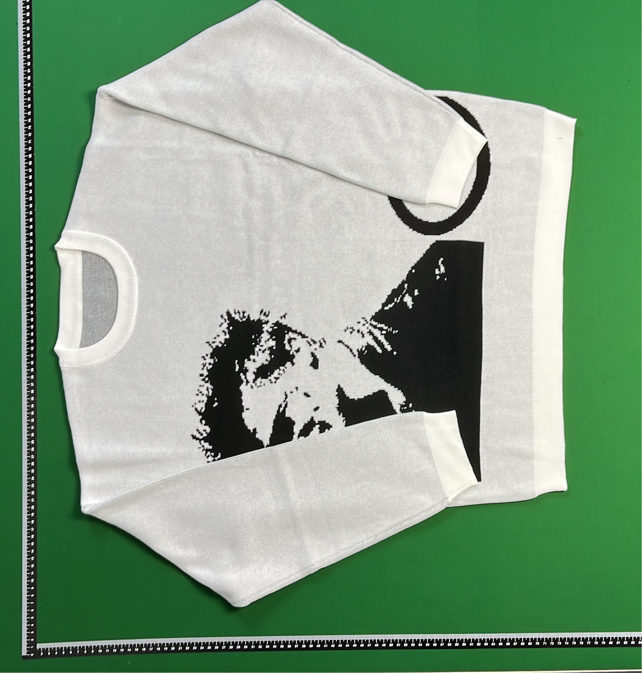 YOUWU Gray Sweatshirt with Graphic Print and Registered Trademark Logo