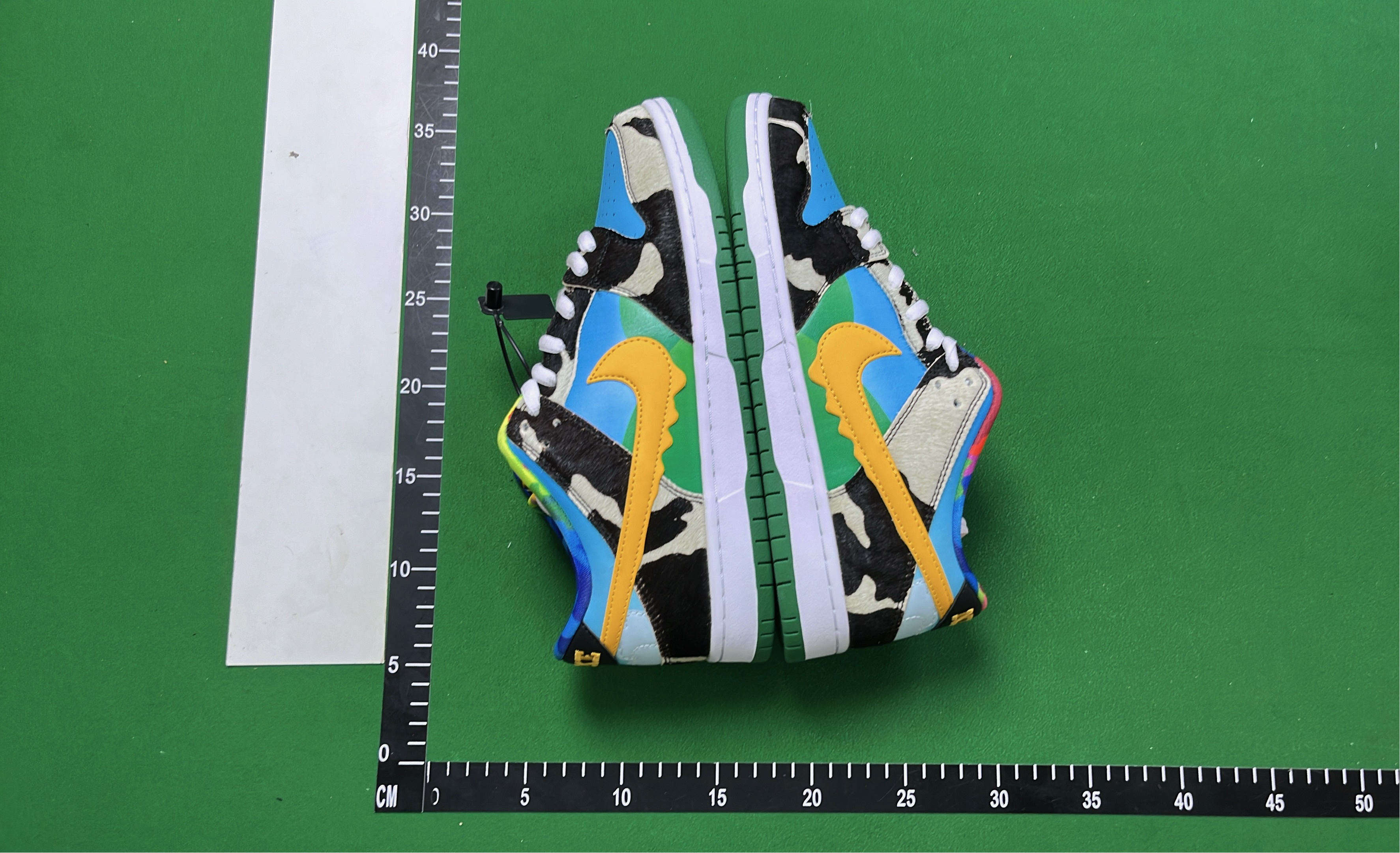 Nike SB Dunk Low x Ben & Jerry's Chunky Monkey联名款运动鞋