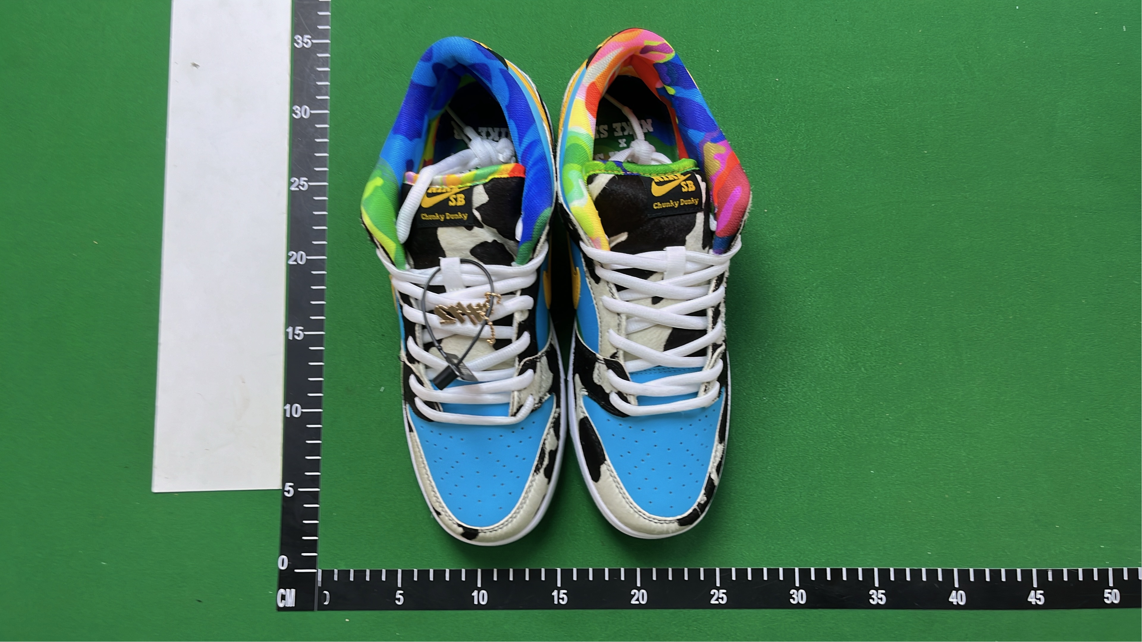Nike SB Dunk Low x Ben & Jerry's Chunky Monkey联名款运动鞋