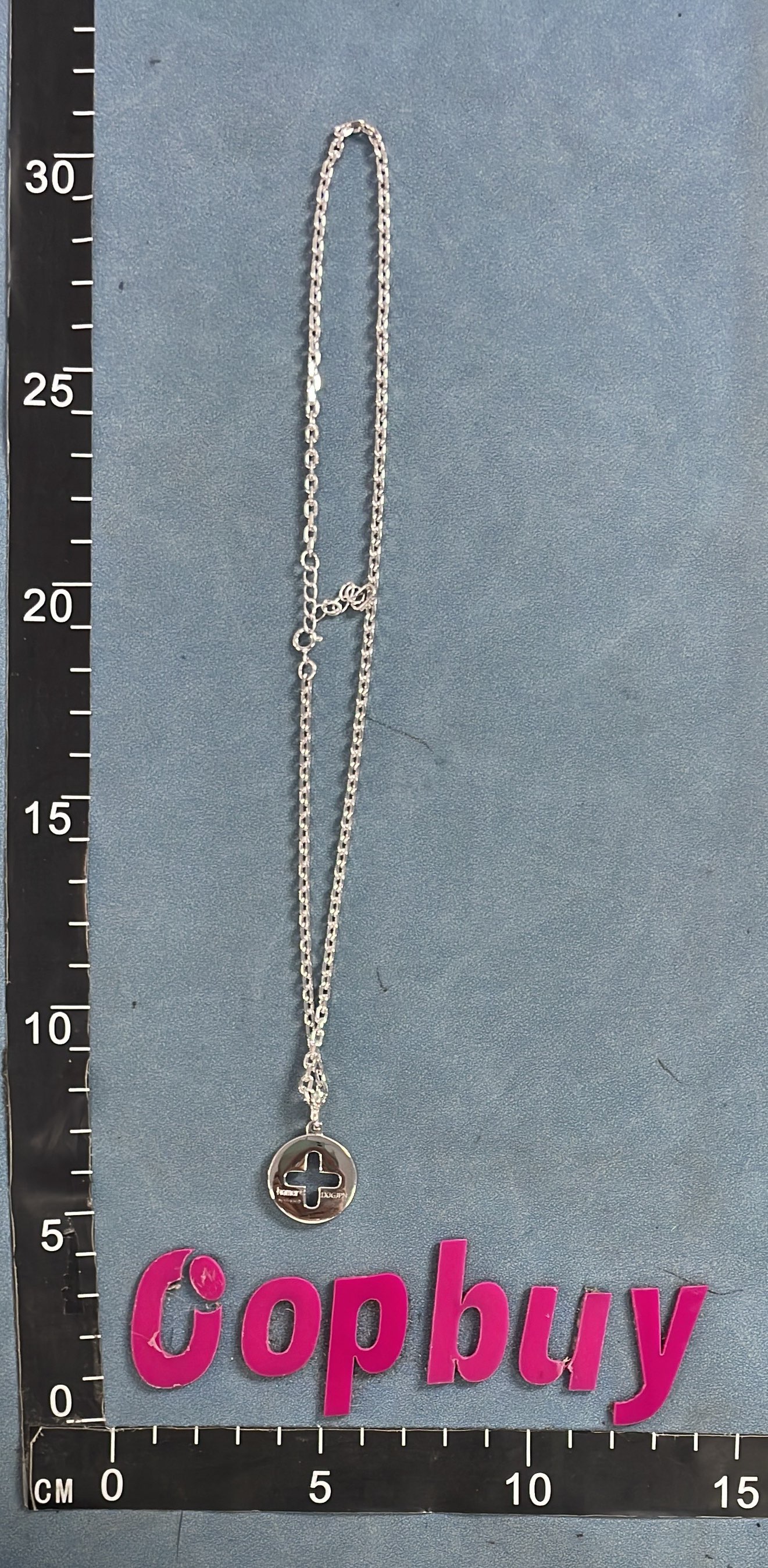 Colorful X-Pattern Pendant Necklace for Fashion Lovers