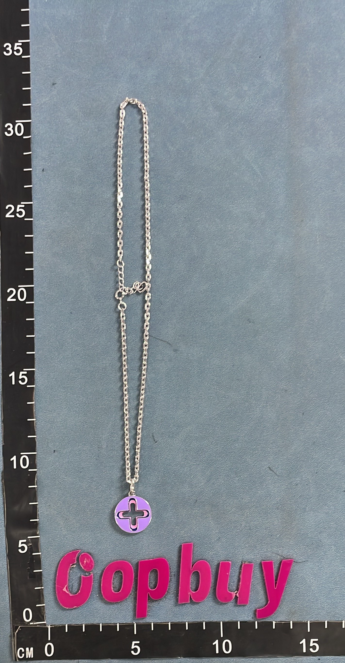 Colorful X-Pattern Pendant Necklace for Fashion Lovers