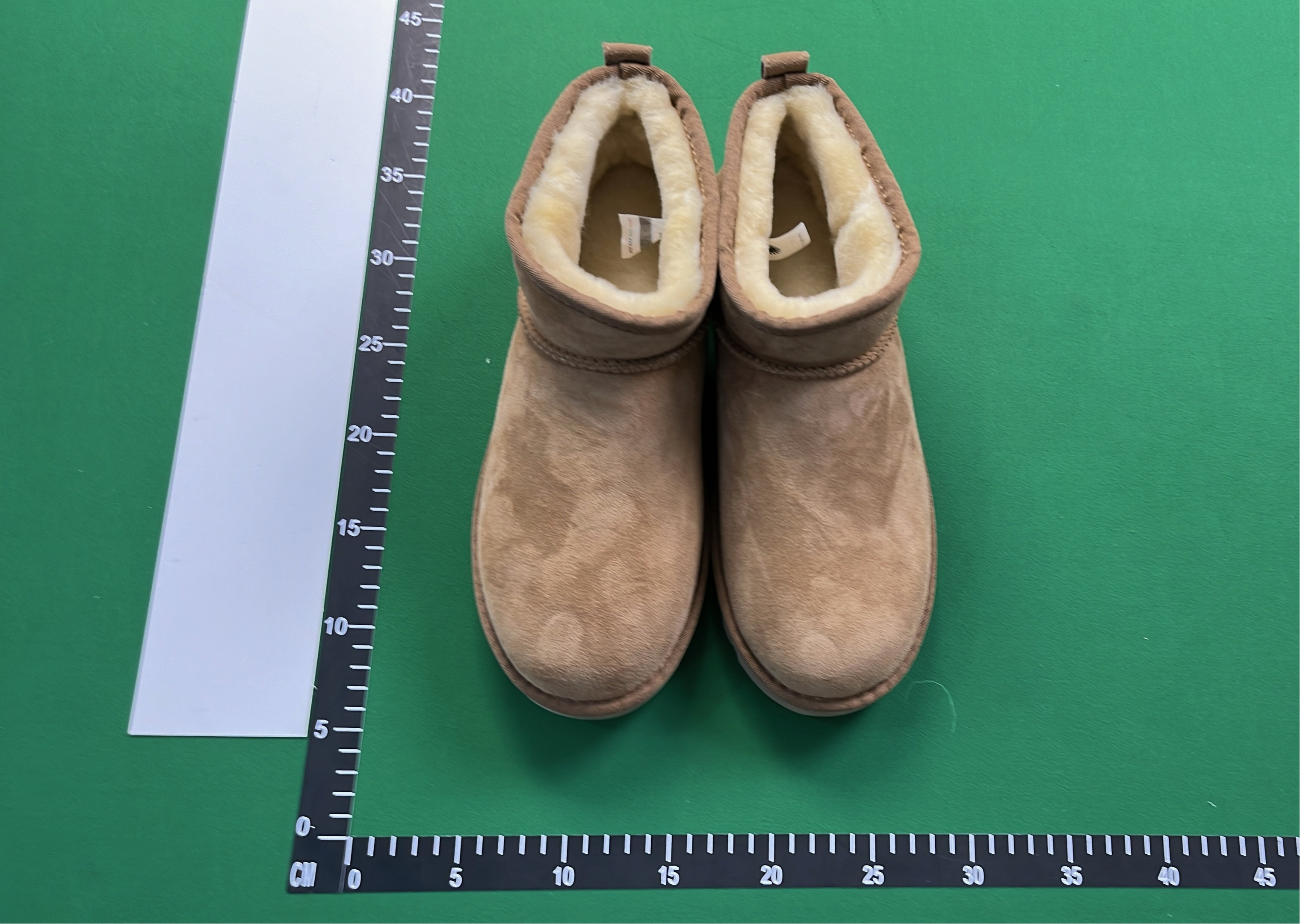UGG Classic Mini Slipper - Cozy Faux Fur Lined Indoor Shoes