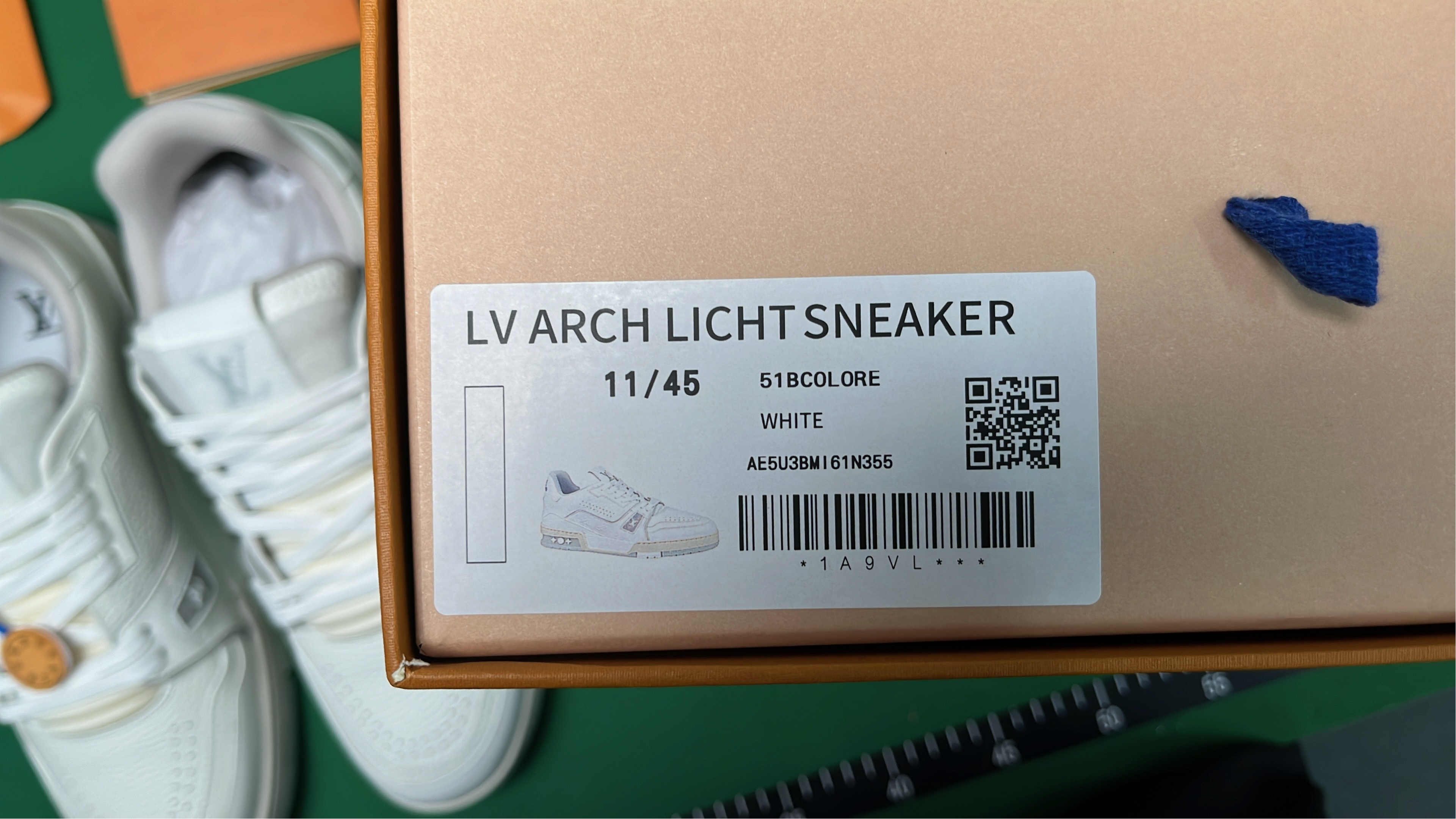 TOPMADE Sparkle Sneakers with LV Logo Design