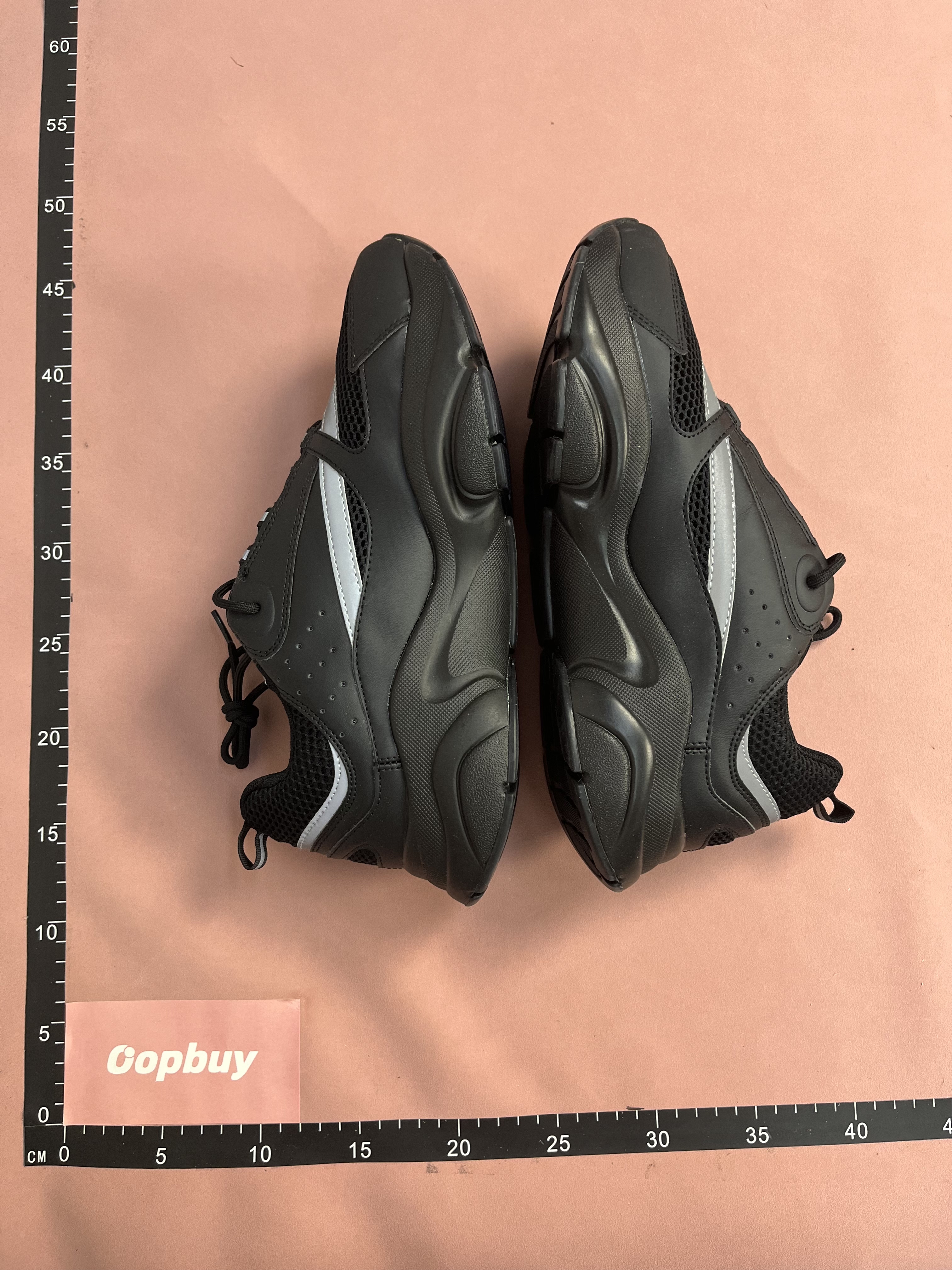 Dior White and Gray Sneakers HYMT1015ZJL