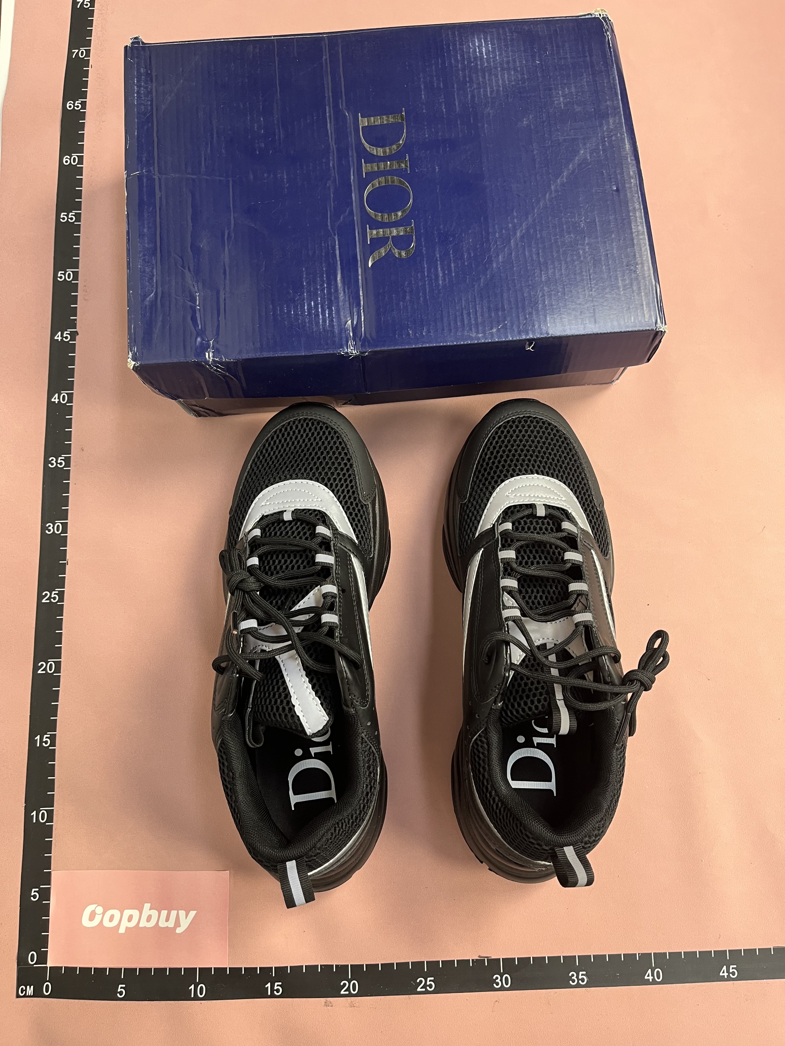 Dior White and Gray Sneakers HYMT1015ZJL