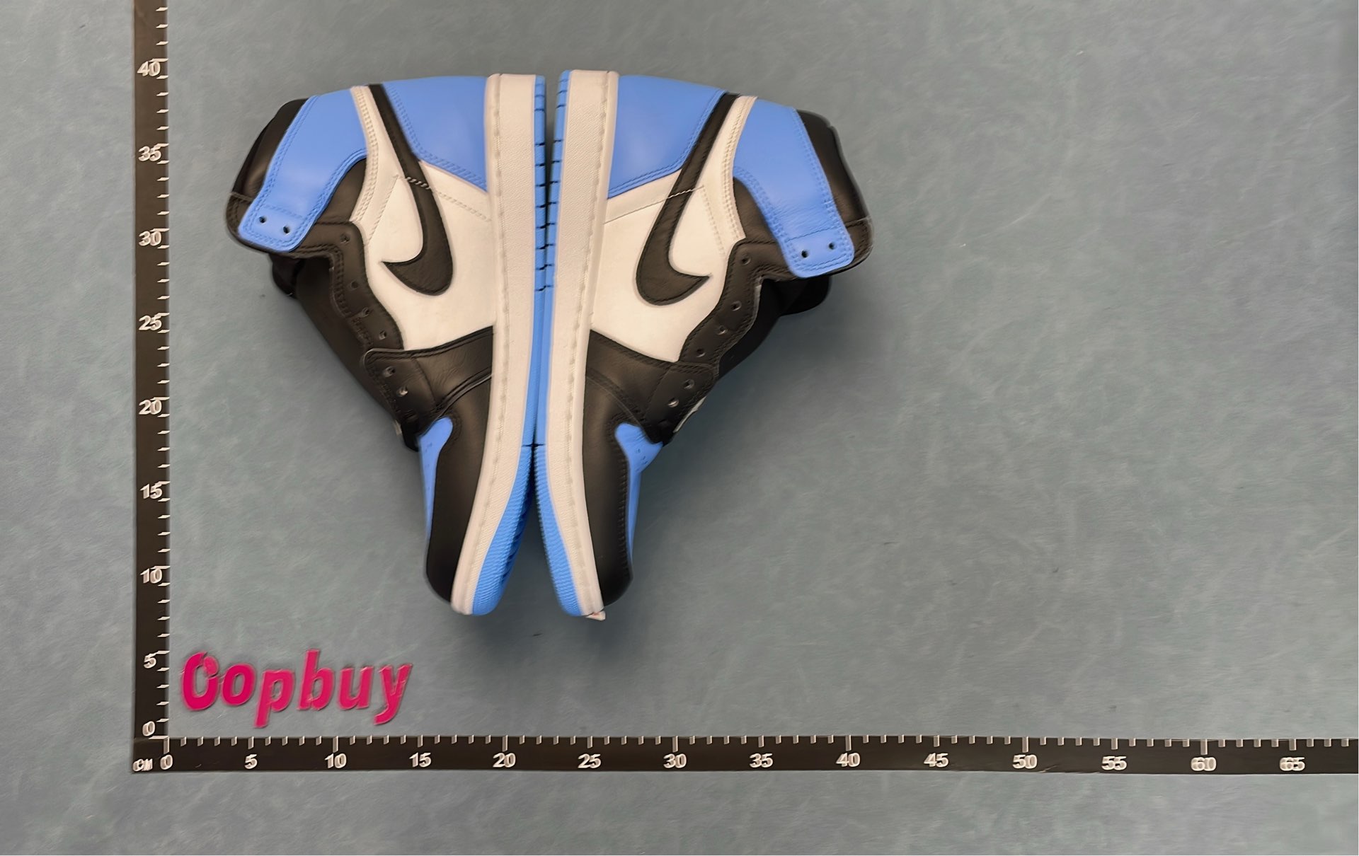 Air Jordan 1 High OG Retro Shoes - Classic Sneakers for Men