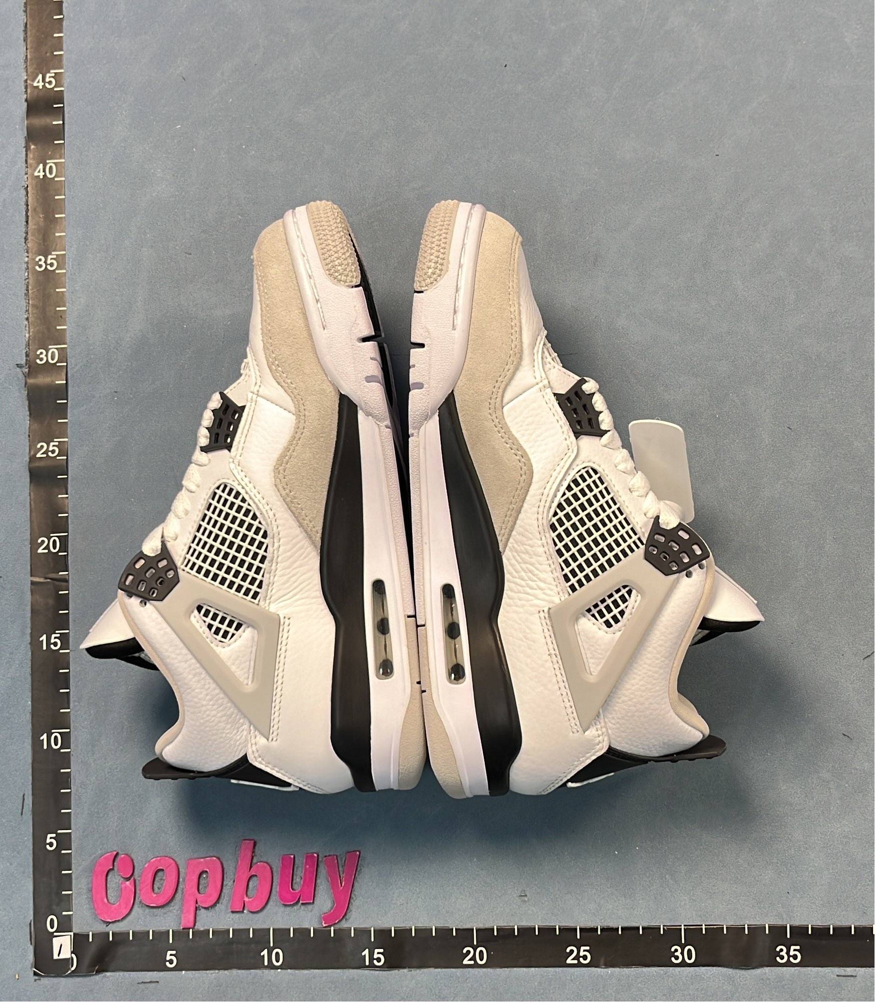 Air Jordan 4 Retro Sneakers - Multiple Colorways