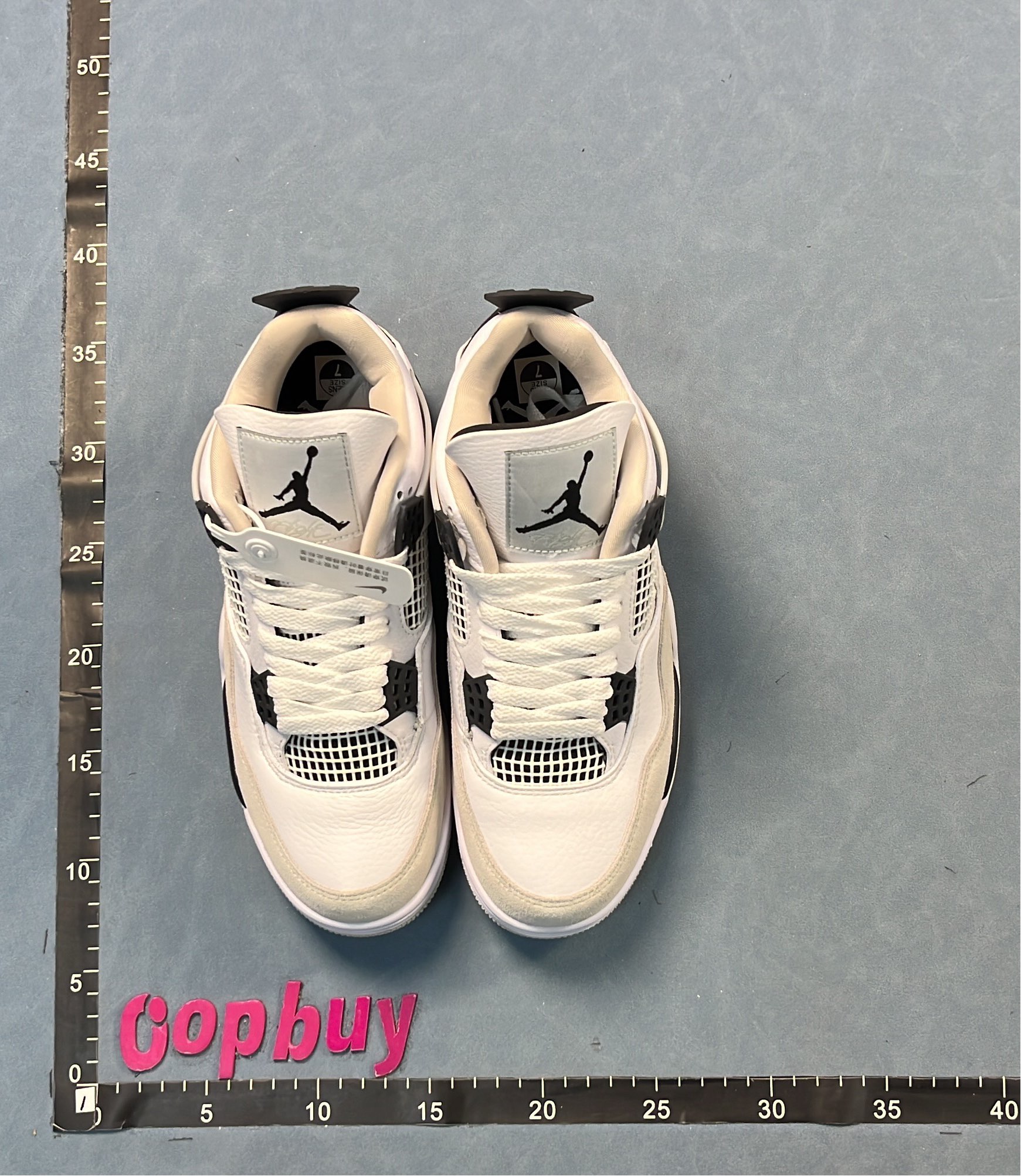 Air Jordan 4 Retro Sneakers - Multiple Colorways