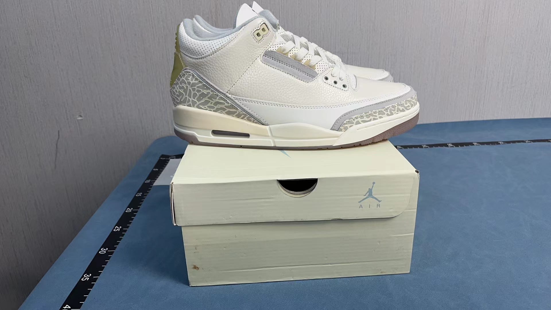 Air Jordan 3 White Black Sneakers - Premium Replica Basketball Shoes