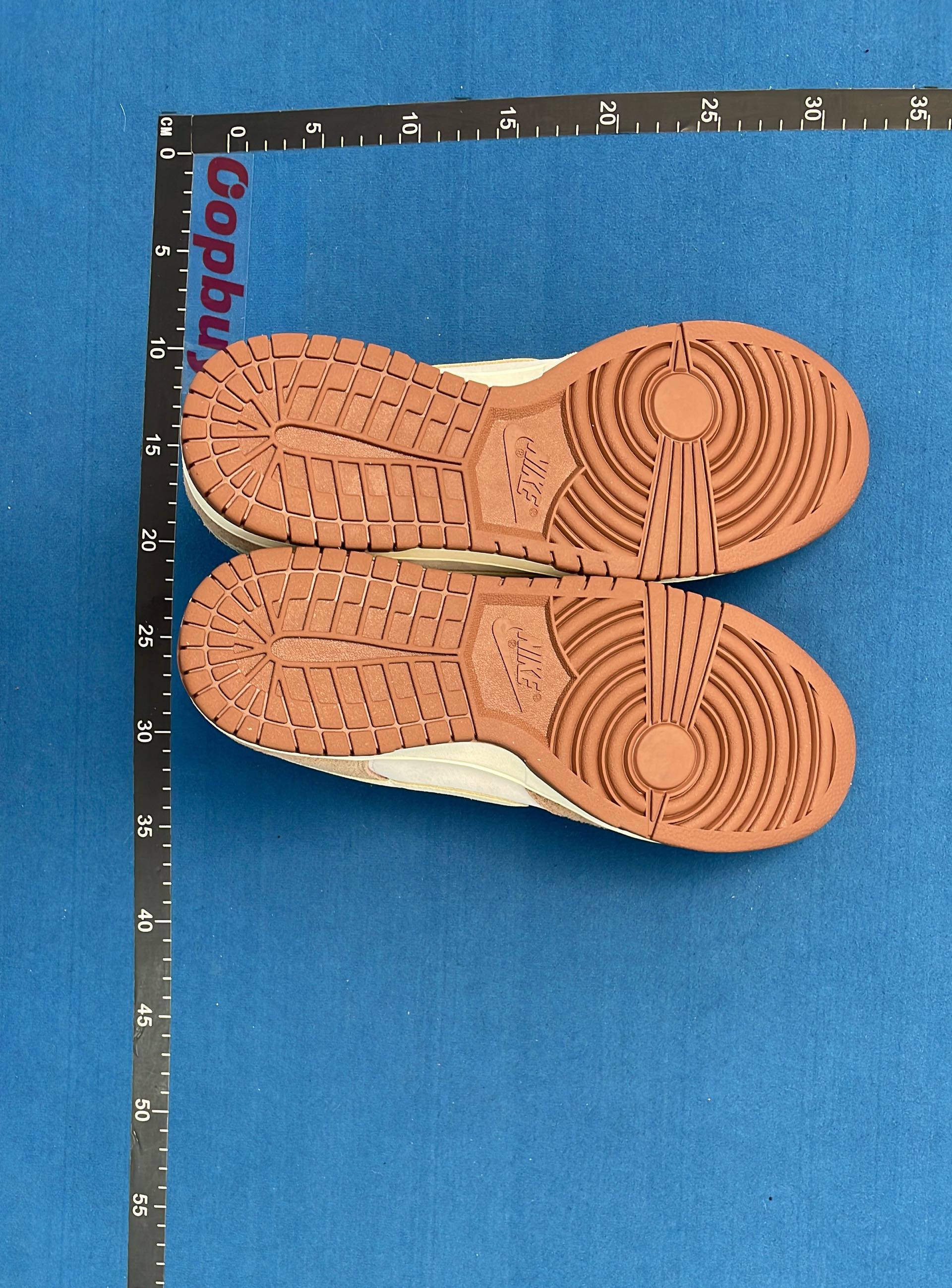 Nike Dunk Low VT Batch - Classic Sneakers in Multiple Colors