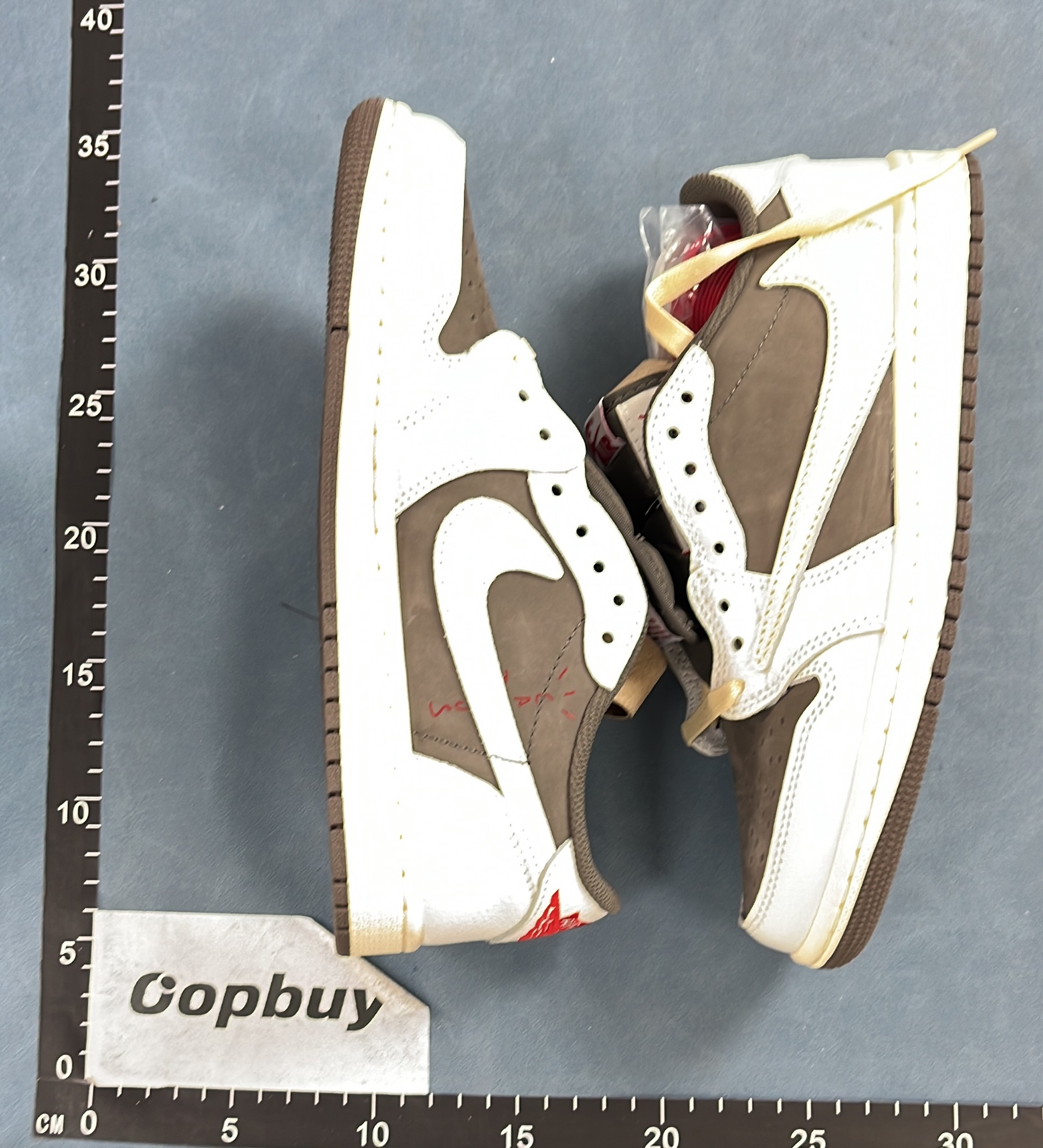 Nike Air Jordan 1 Low Sneakers - Classic Basketball Shoes