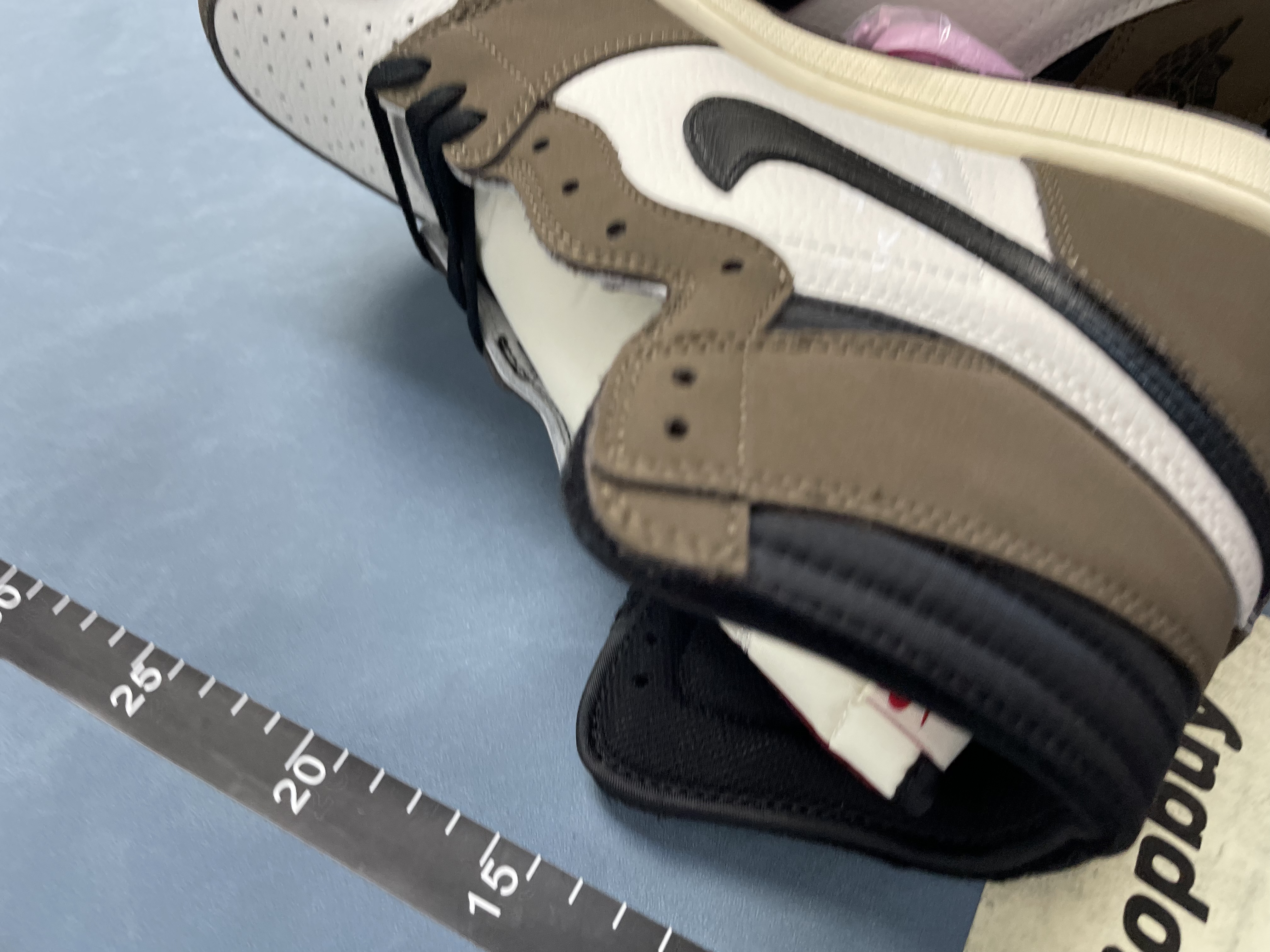 Air Jordan 1 High OG 'Black Tan' Sneakers