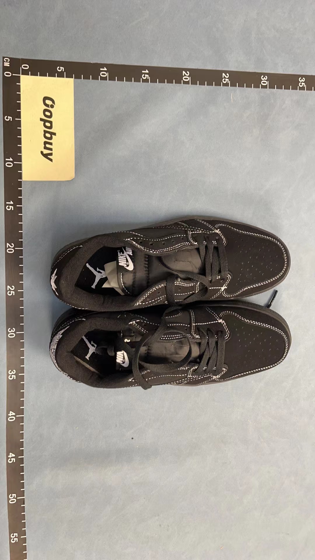 Air Jordan 1 Low x Dior Gray White Sneakers