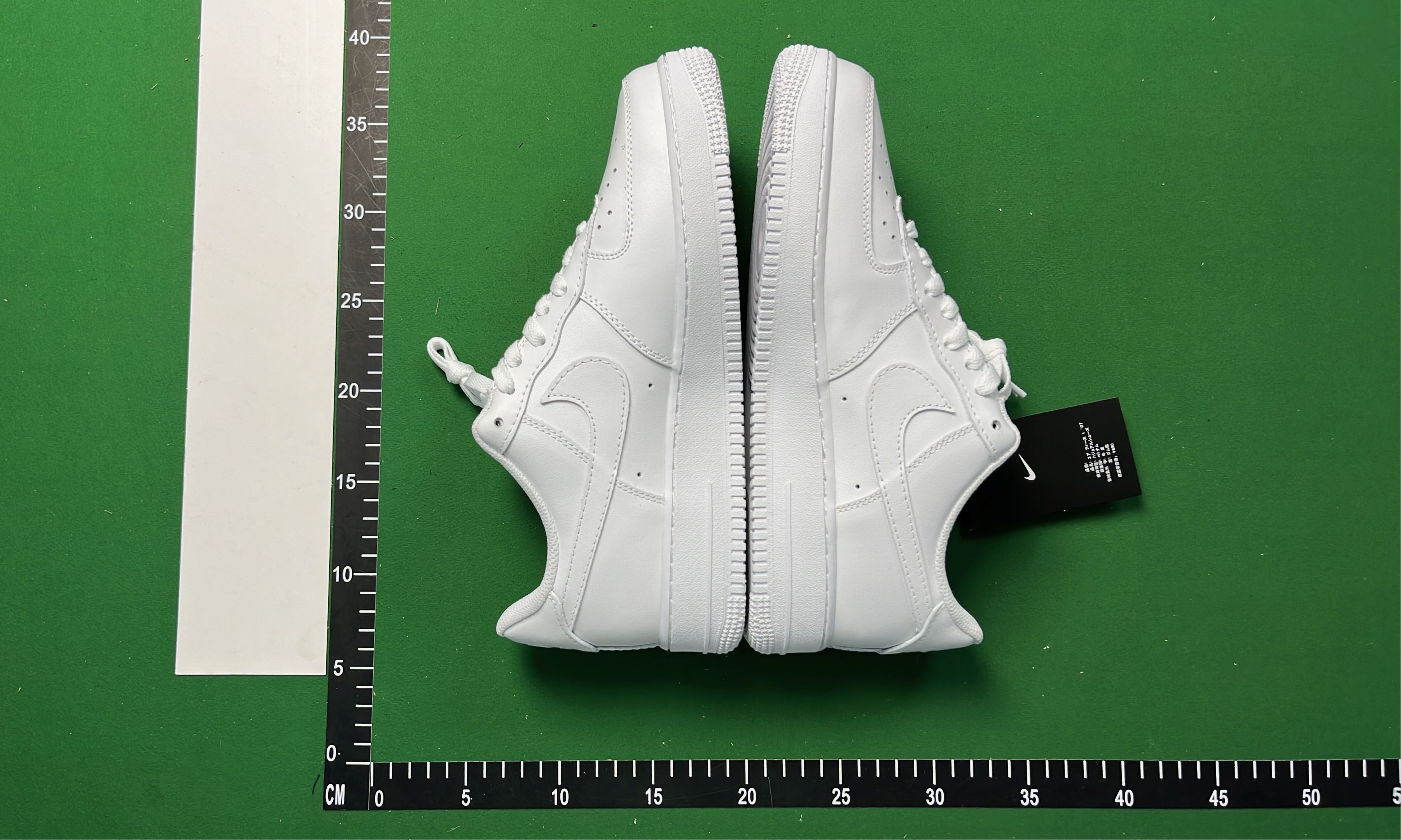 Nike Air Force 1 '07 White Low Top Sneakers