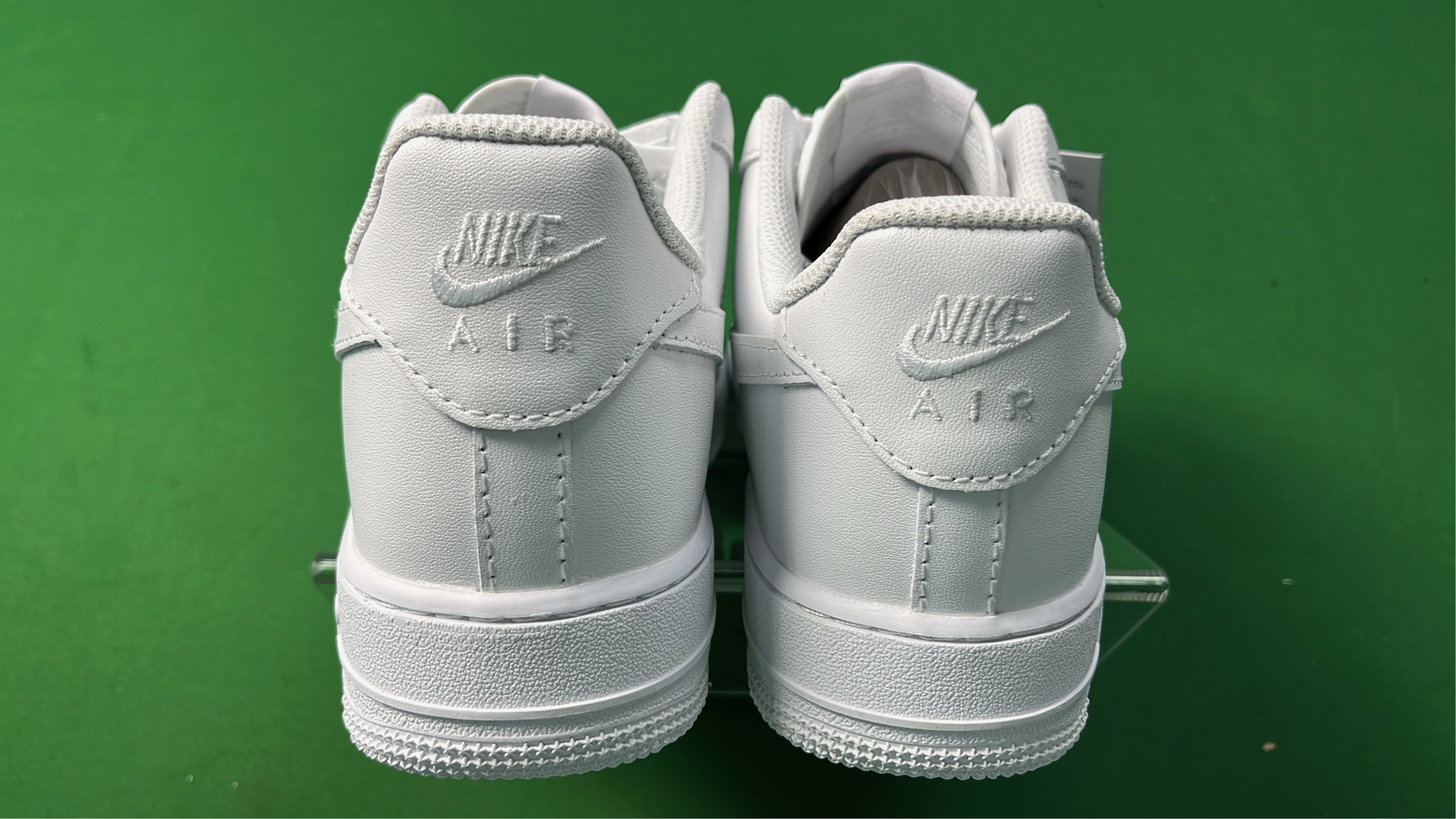 Nike Air Force 1 '07 White Low Top Sneakers
