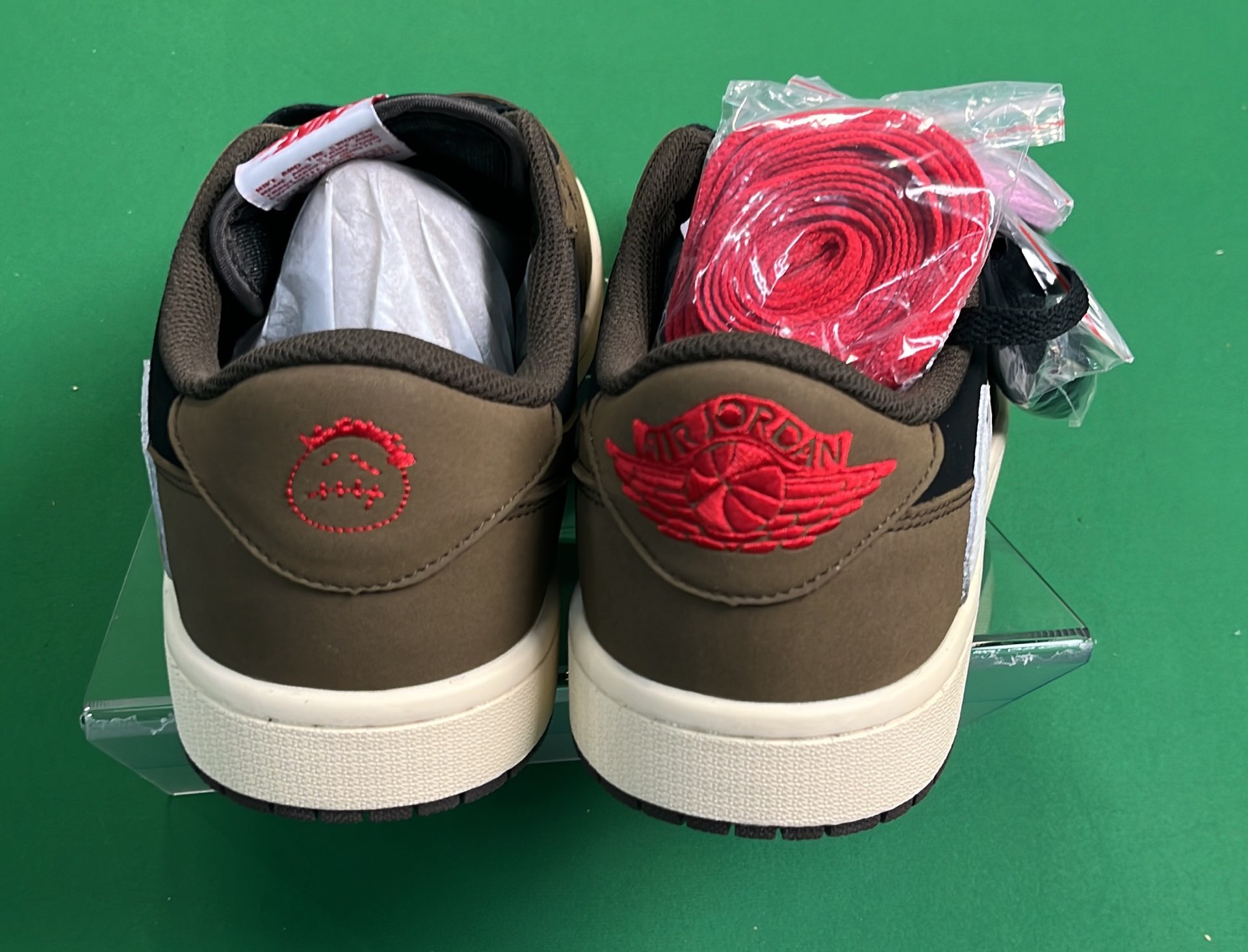Air Jordan 1 Low OG 'VARSITY RED' White Black Olive