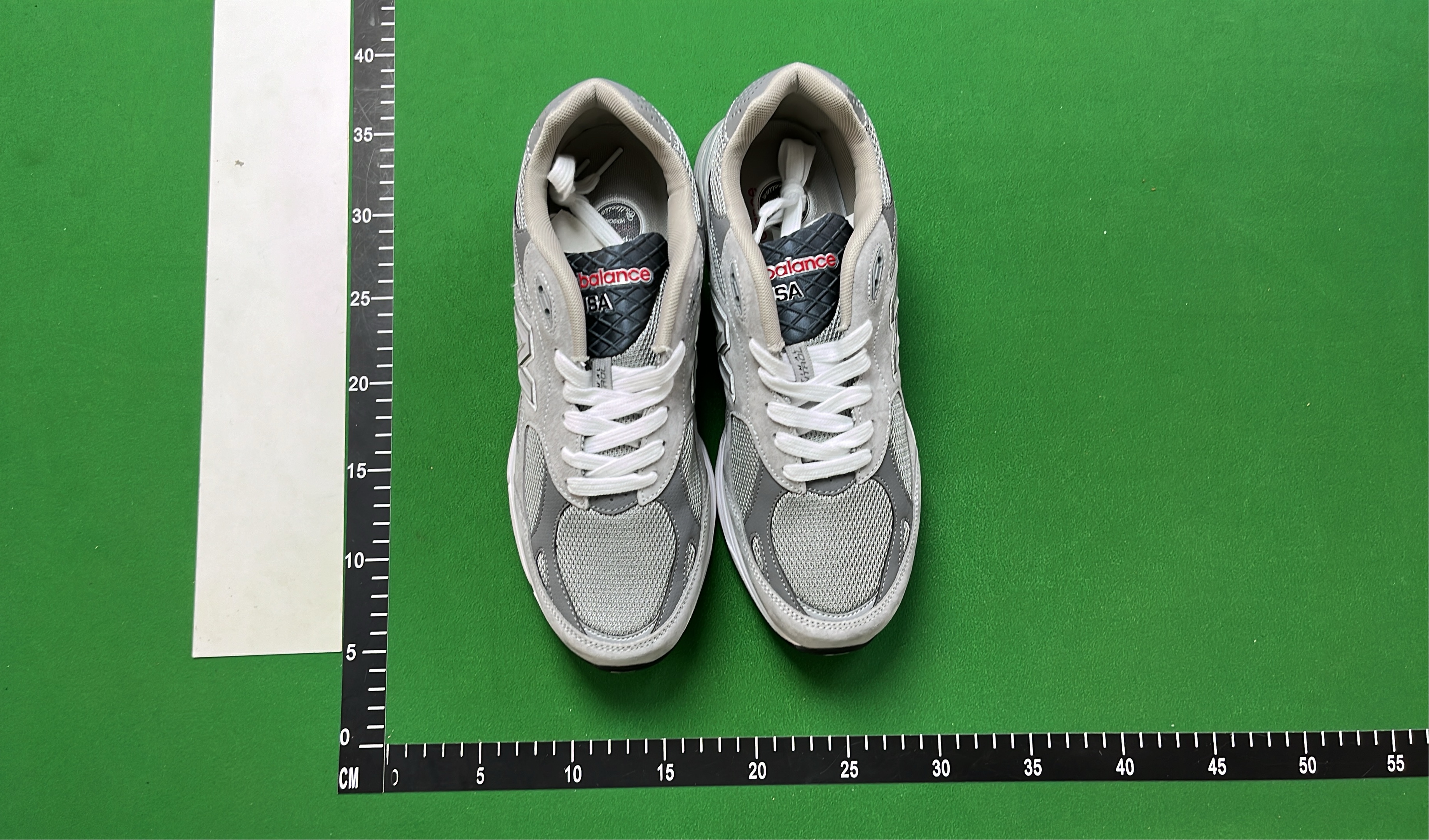 New Balance 990v4 Running Shoes - Men's Classic Athletic Sneakers