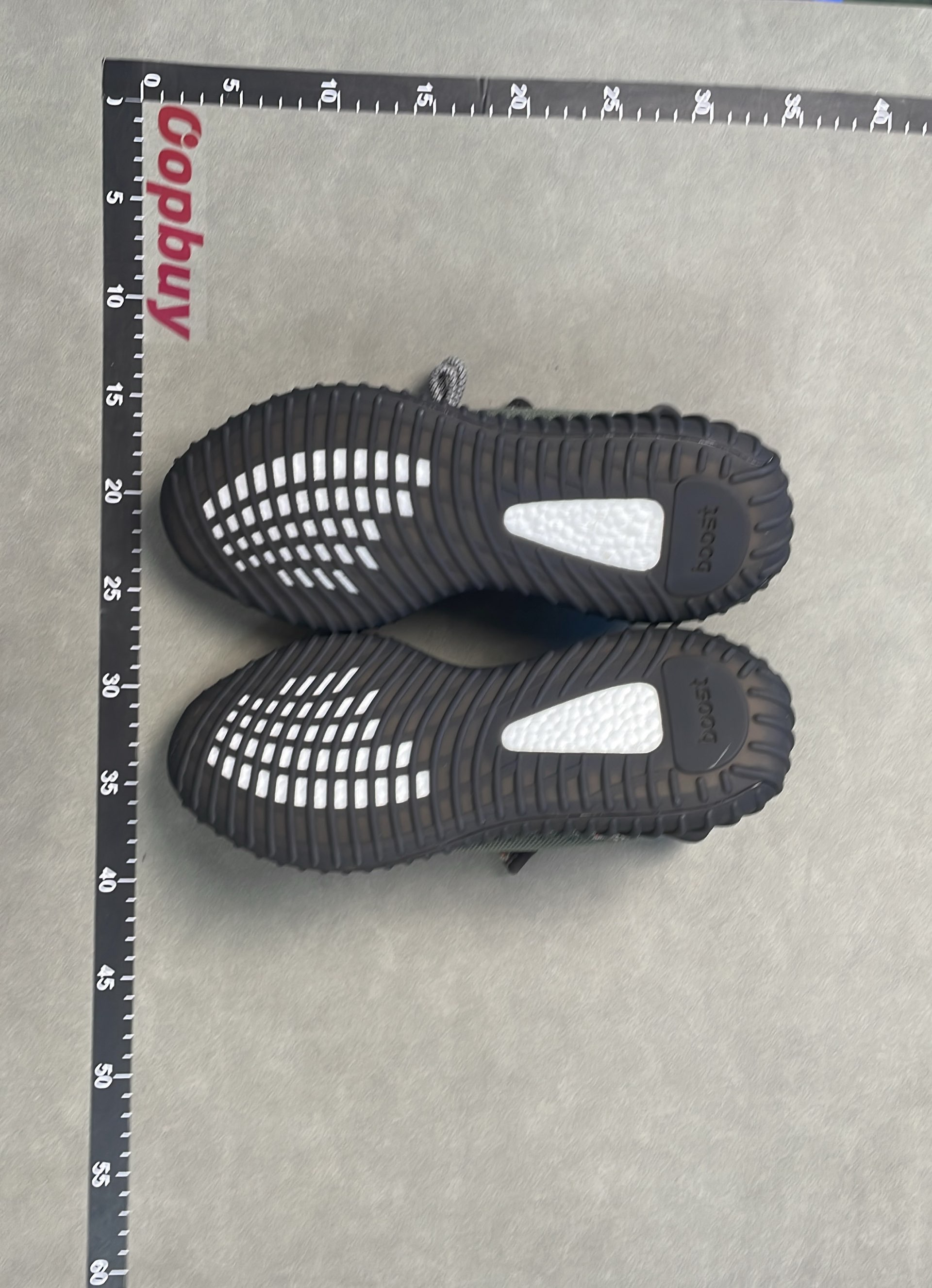 Yeezy Boost 350 V2 Sneakers for Men and Women