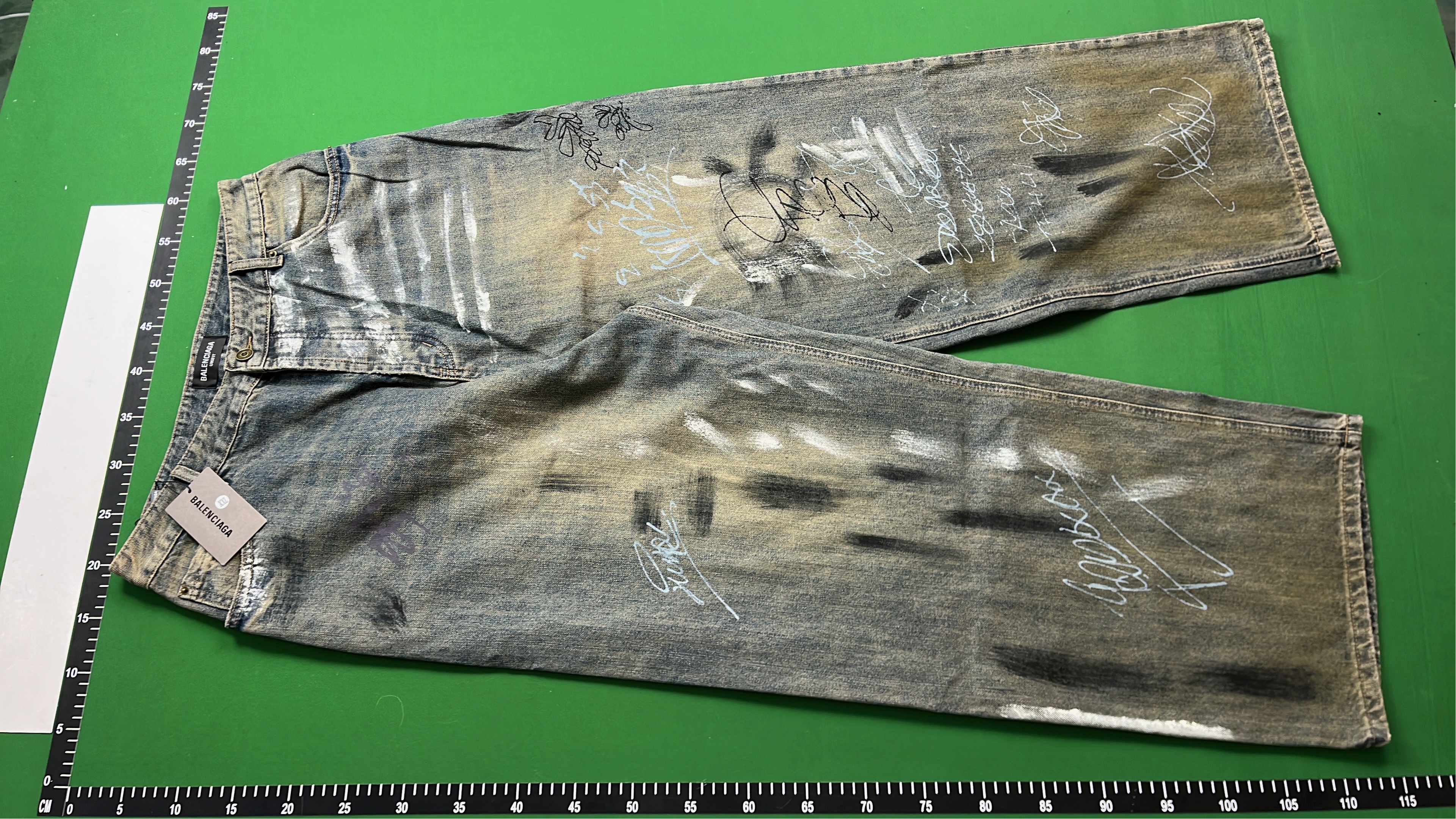 Ripped Graffiti Denim Pants for Men - Street Style Wide Leg Jeans