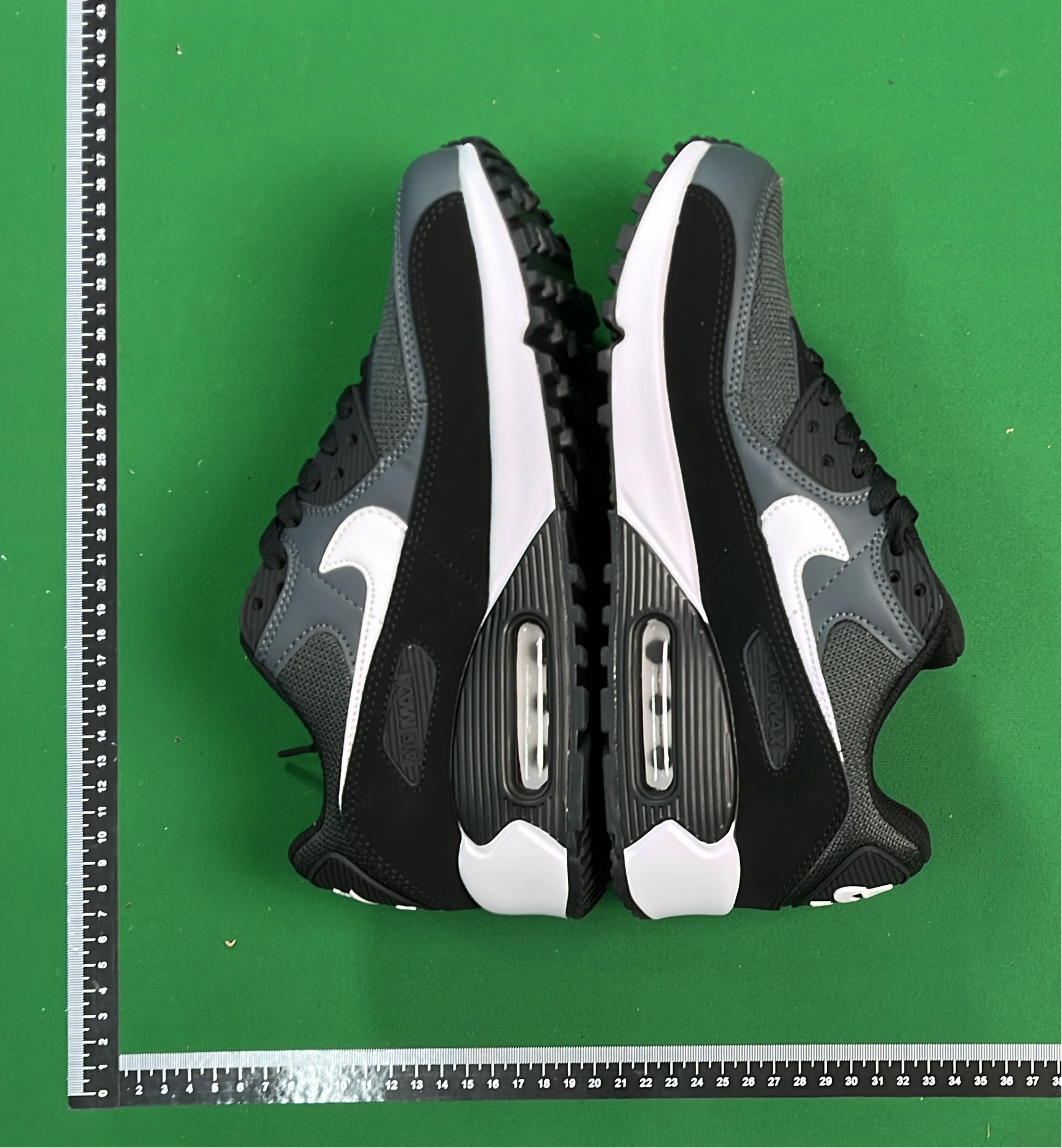 Nike Air Max 90 Men's Running Shoes - Grey, Black, Red
