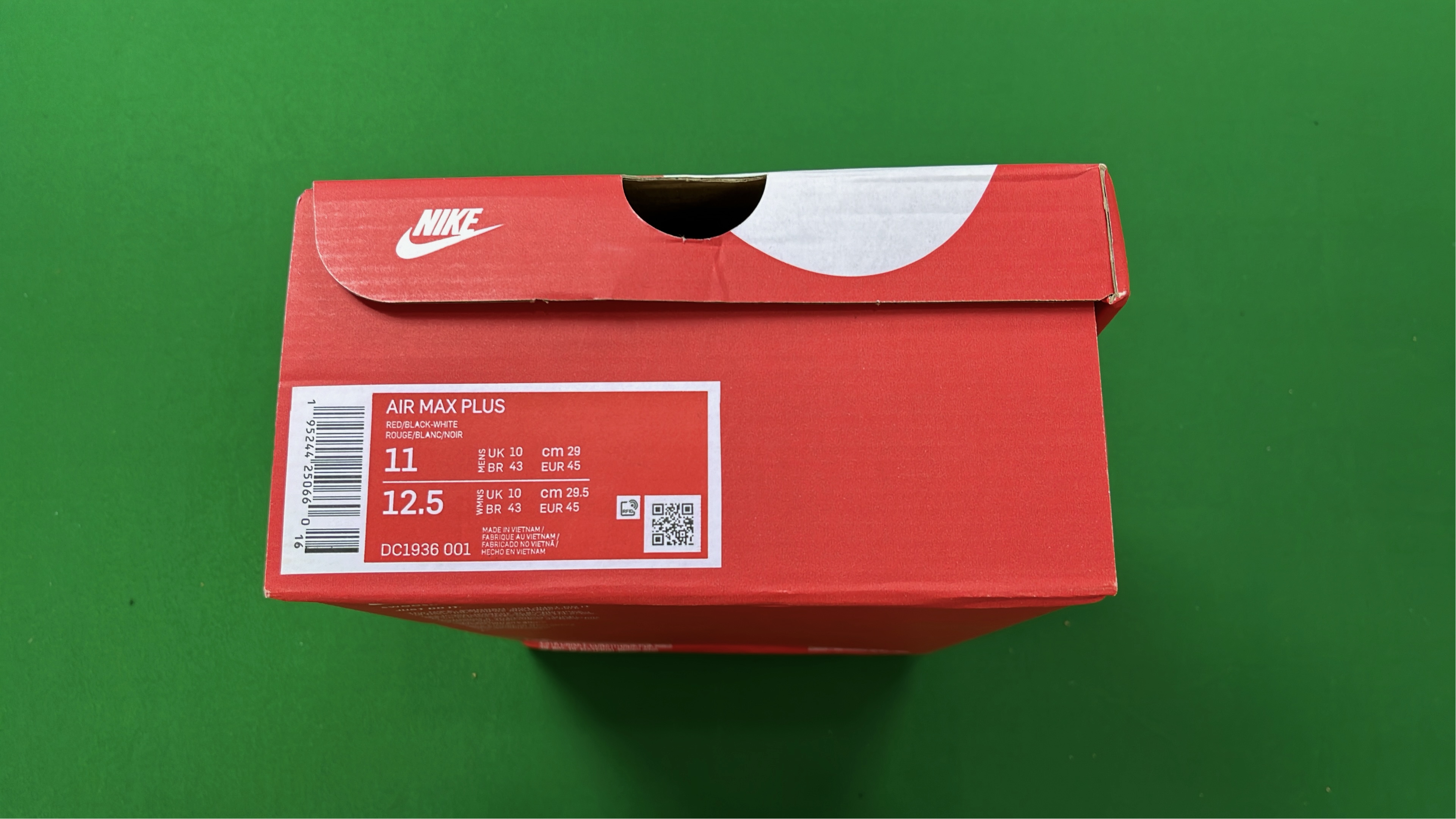 Nike Air Max Plus TN Sneakers for Men and Women