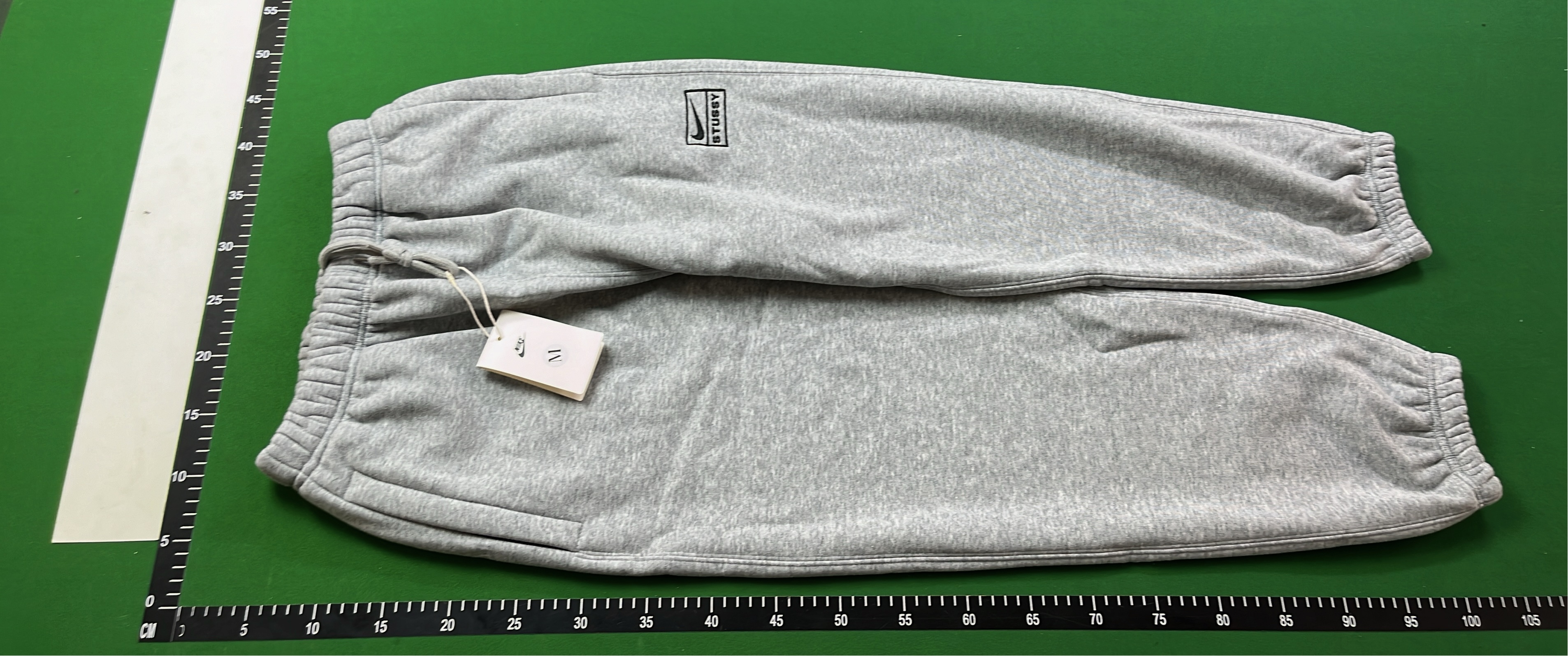 STUSSY Fleece Sweatpants - Black & Grey