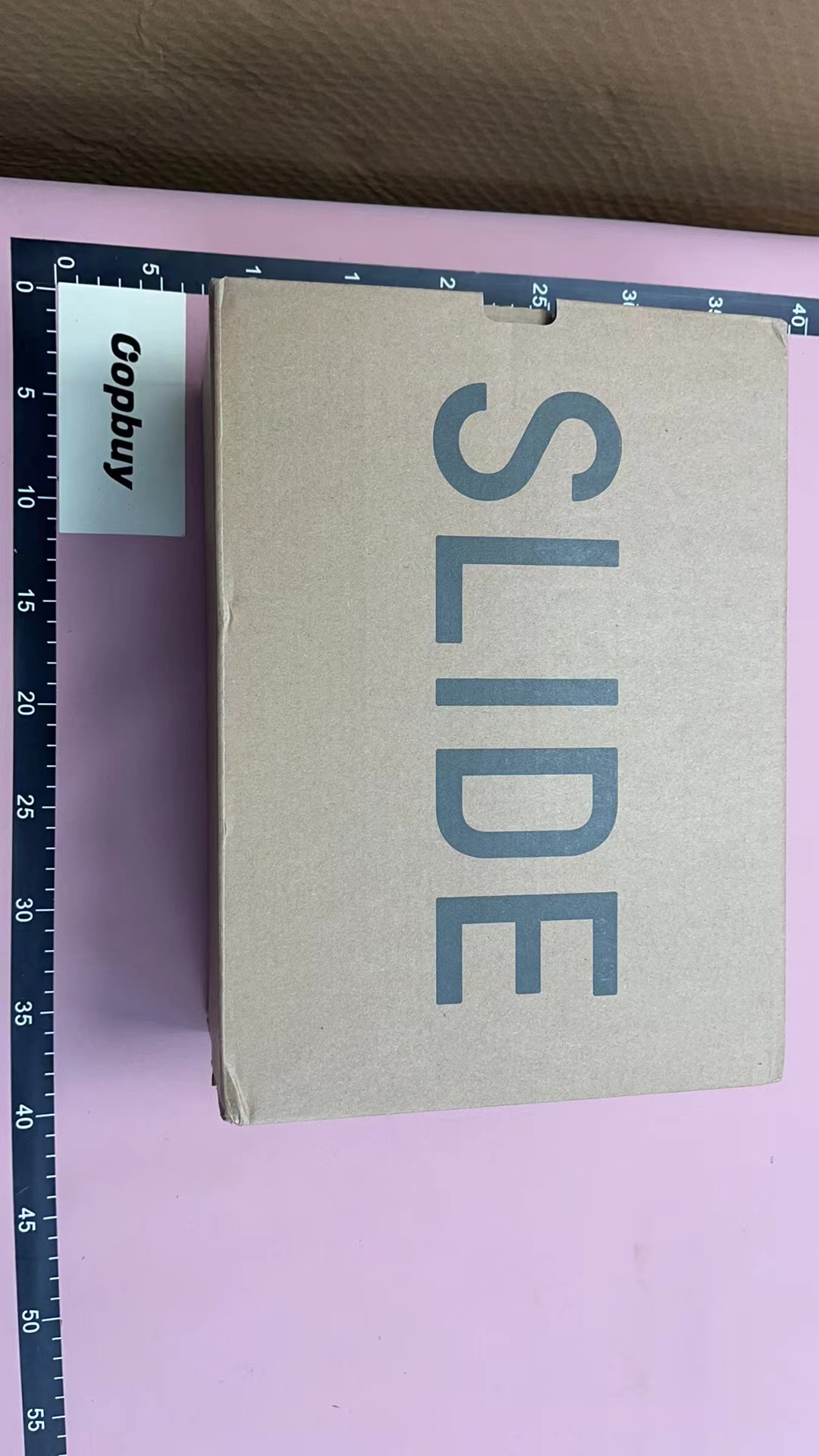 Adidas Originals Yeezy Slide (10+)  in the Best OopBuy Spreadsheet QC photos